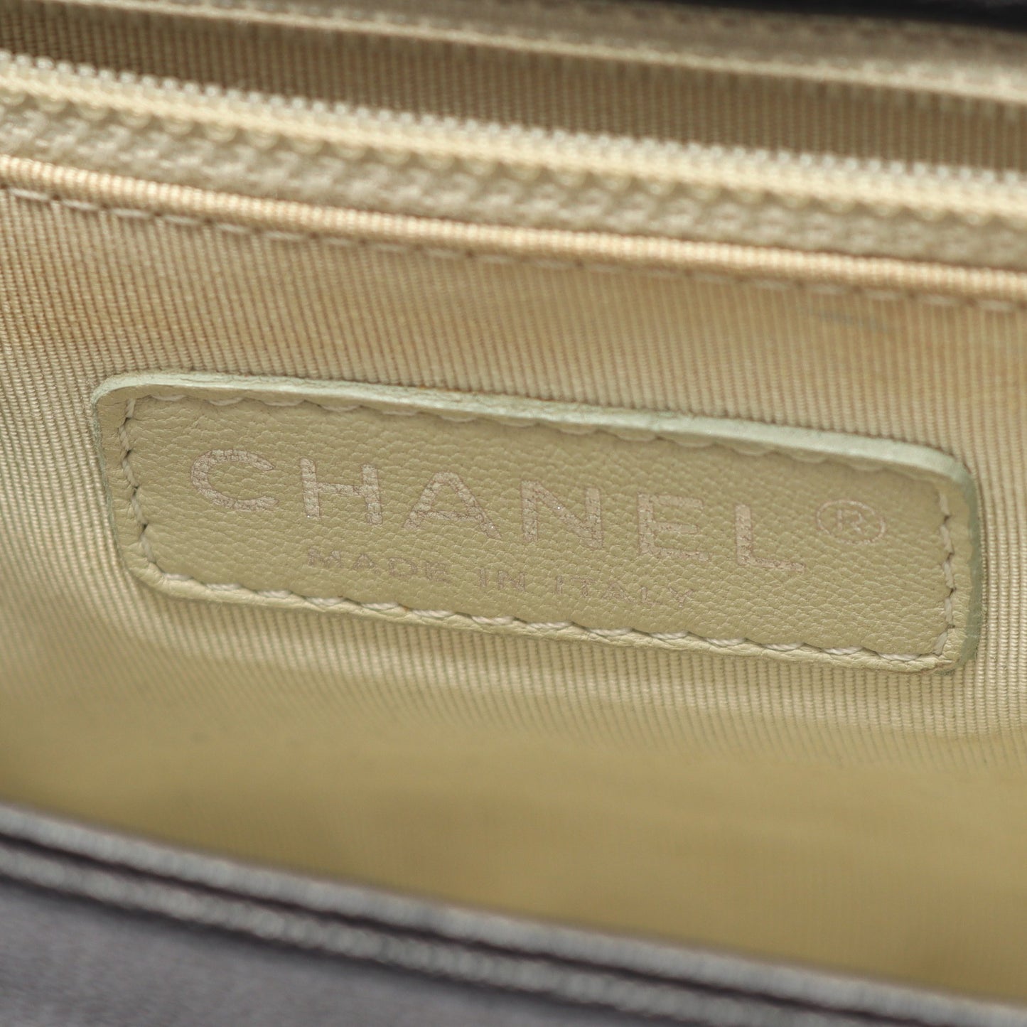 マトラッセ アラウンド チェーンショルダーバッグ ラムスキン ブラック シルバー金具 シャネル バッグ CHANEL