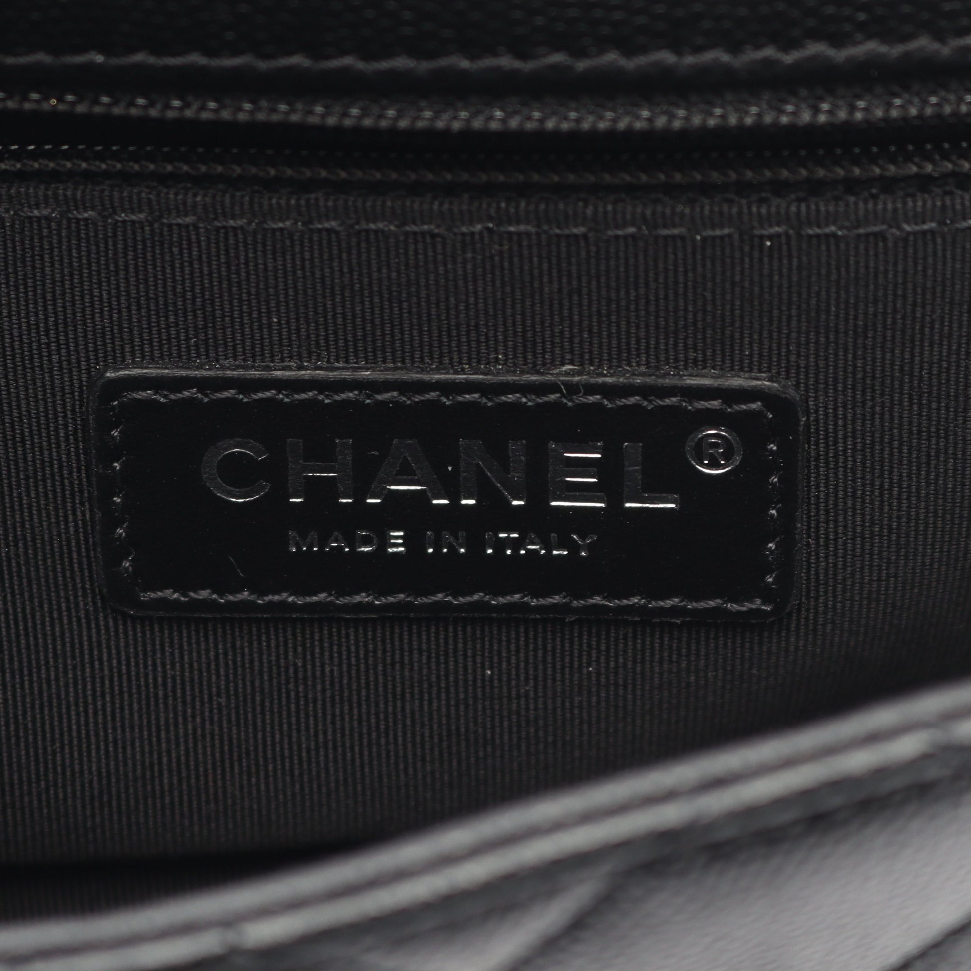 マトラッセ ショルダーバッグ キャビアスキン ブラック ブラック金具 シャネル バッグ CHANEL