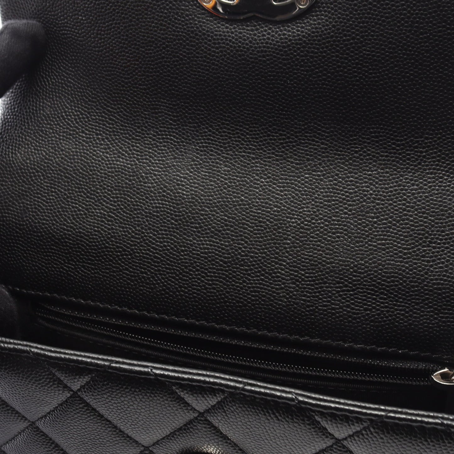 マトラッセ ショルダーバッグ キャビアスキン ブラック ブラック金具 シャネル バッグ CHANEL