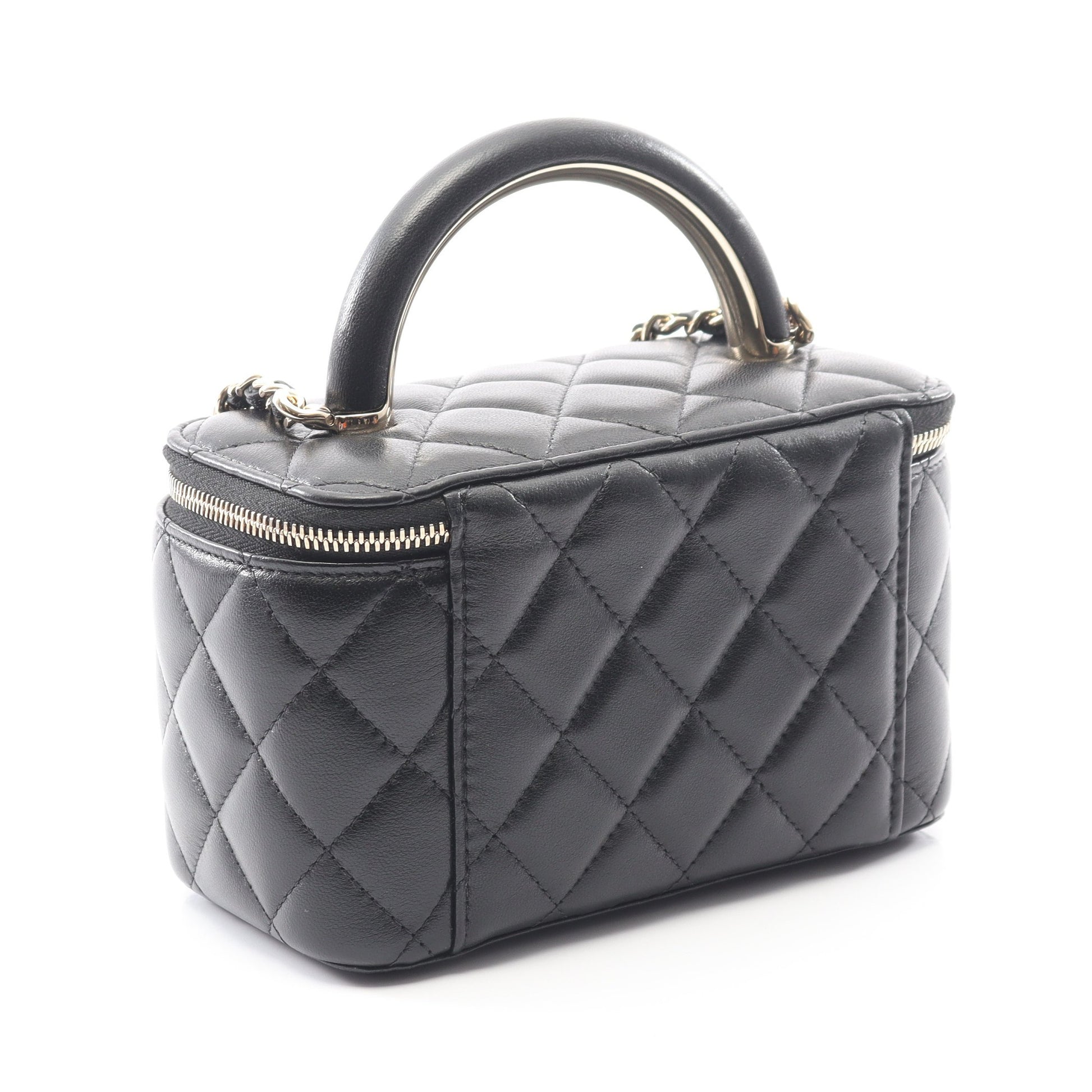 マトラッセ バニティバッグ チェーンショルダーバッグ ラムスキン ブラック ゴールド金具 2WAY シャネル バッグ CHANEL