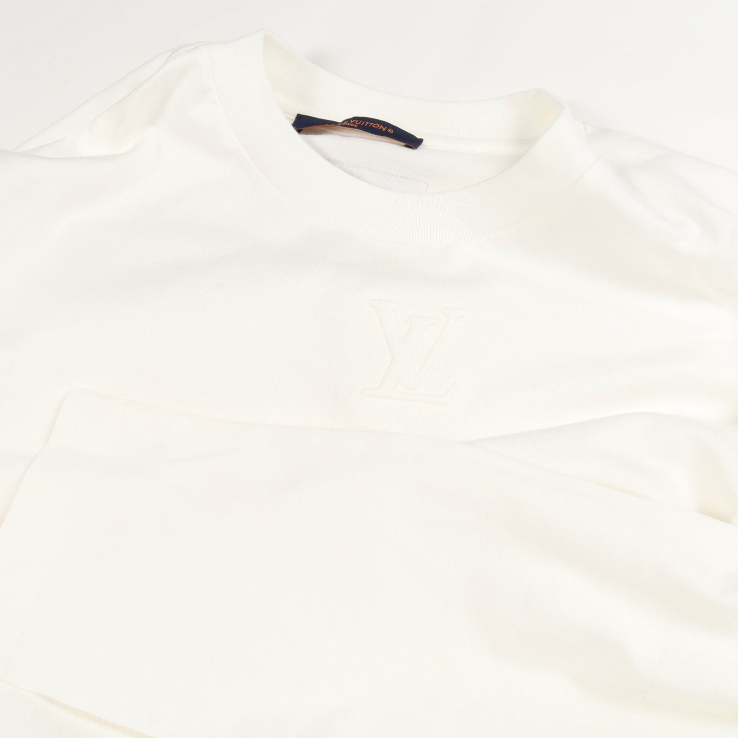 長袖Tシャツ クルーネック エンボスロゴ コットン ホワイト ルイヴィトン トップス LOUIS VUITTON