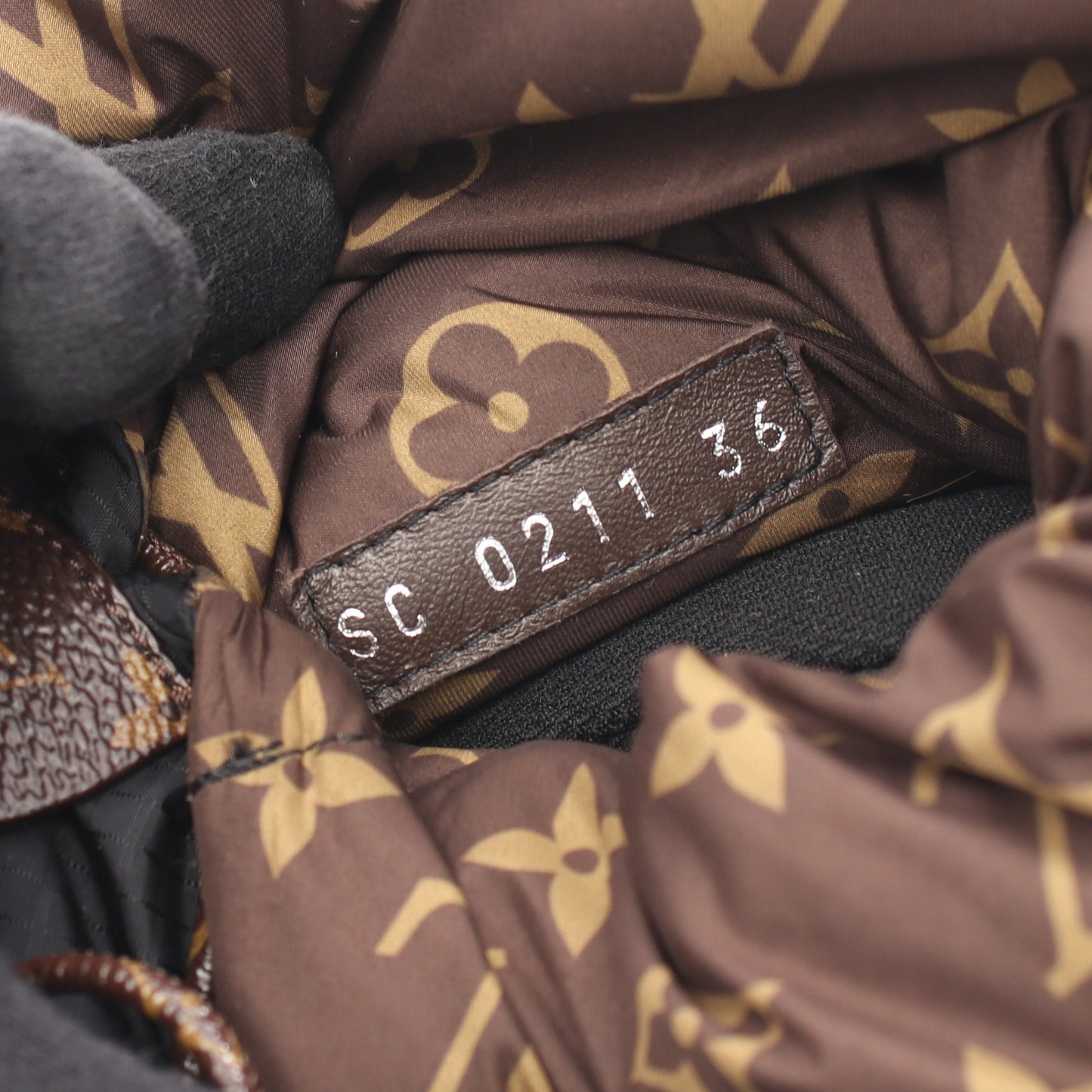 ピローライン モノグラム ブーツ ナイロン ブラック ルイヴィトン シューズ LOUIS VUITTON