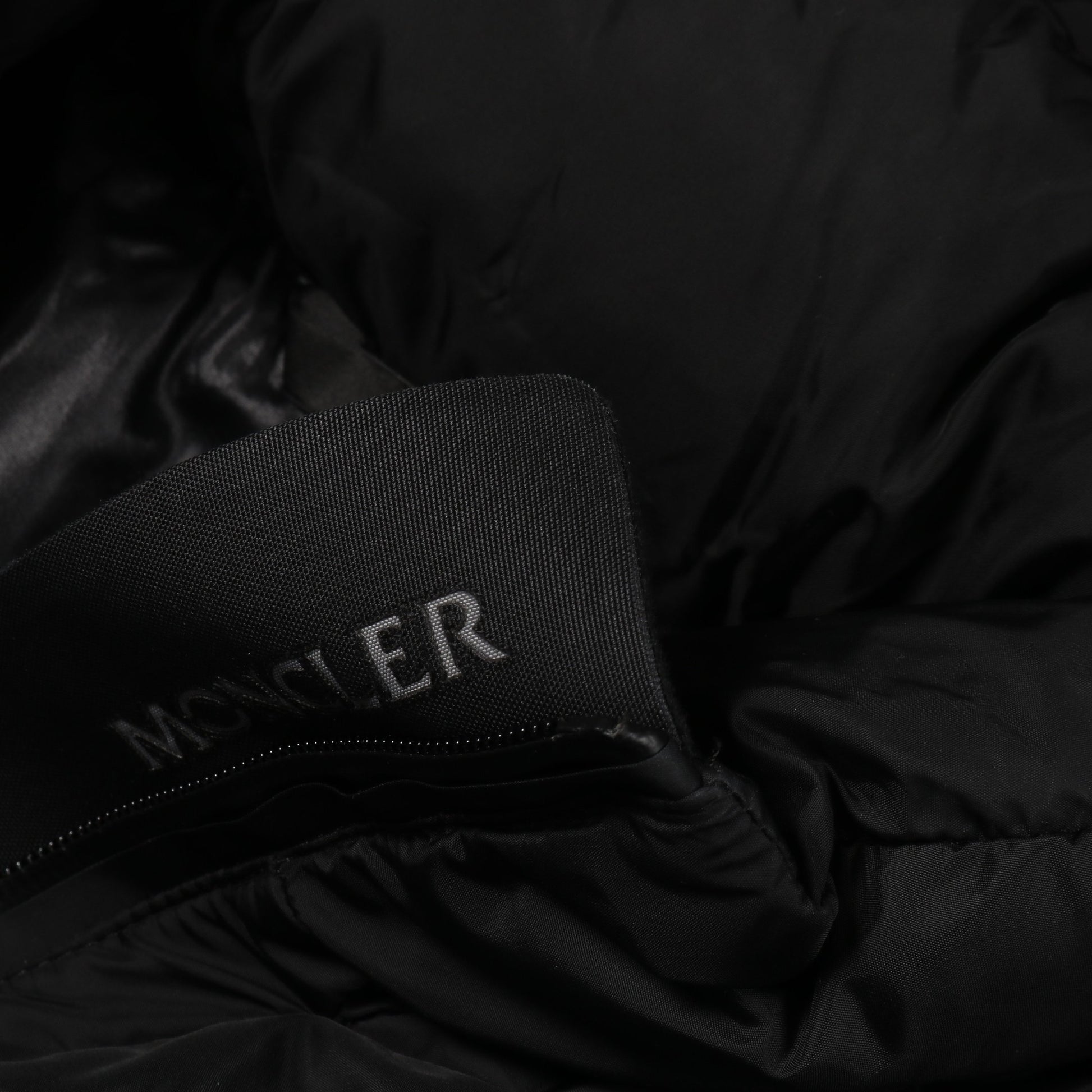 BEVERLEY ダウンジャケット ナイロン ブラック フード付き モンクレールグルノーブル アウター MONCLER GRENOBLE