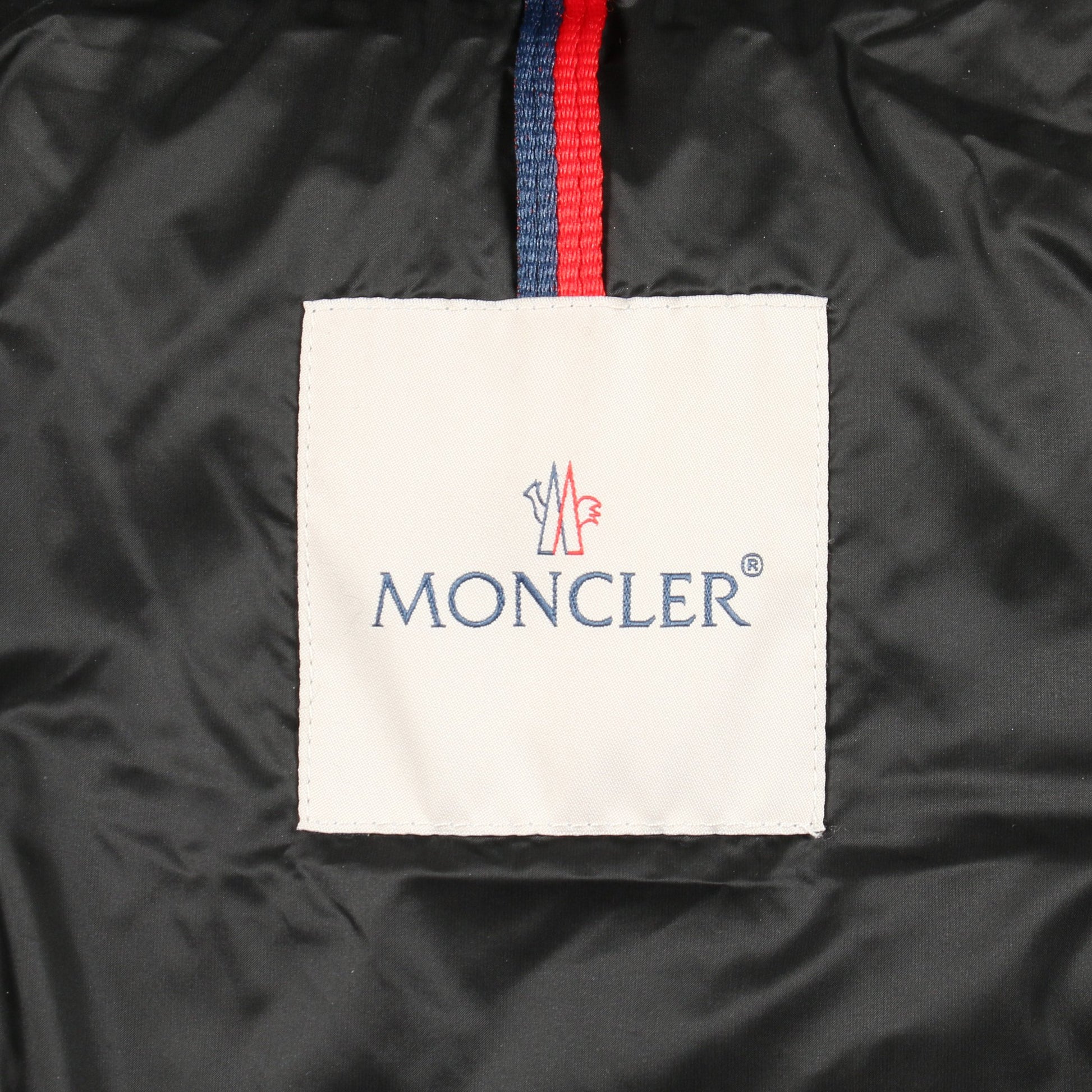 HIRMA ダウンコート ナイロン ブラック フード付き モンクレール アウター MONCLER