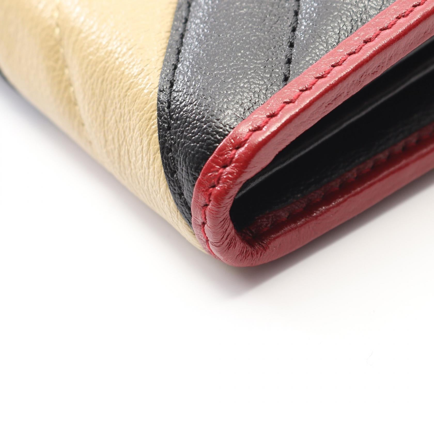 GGマーモント 二つ折り長財布 レザー ブラック ベージュ レッド グッチ