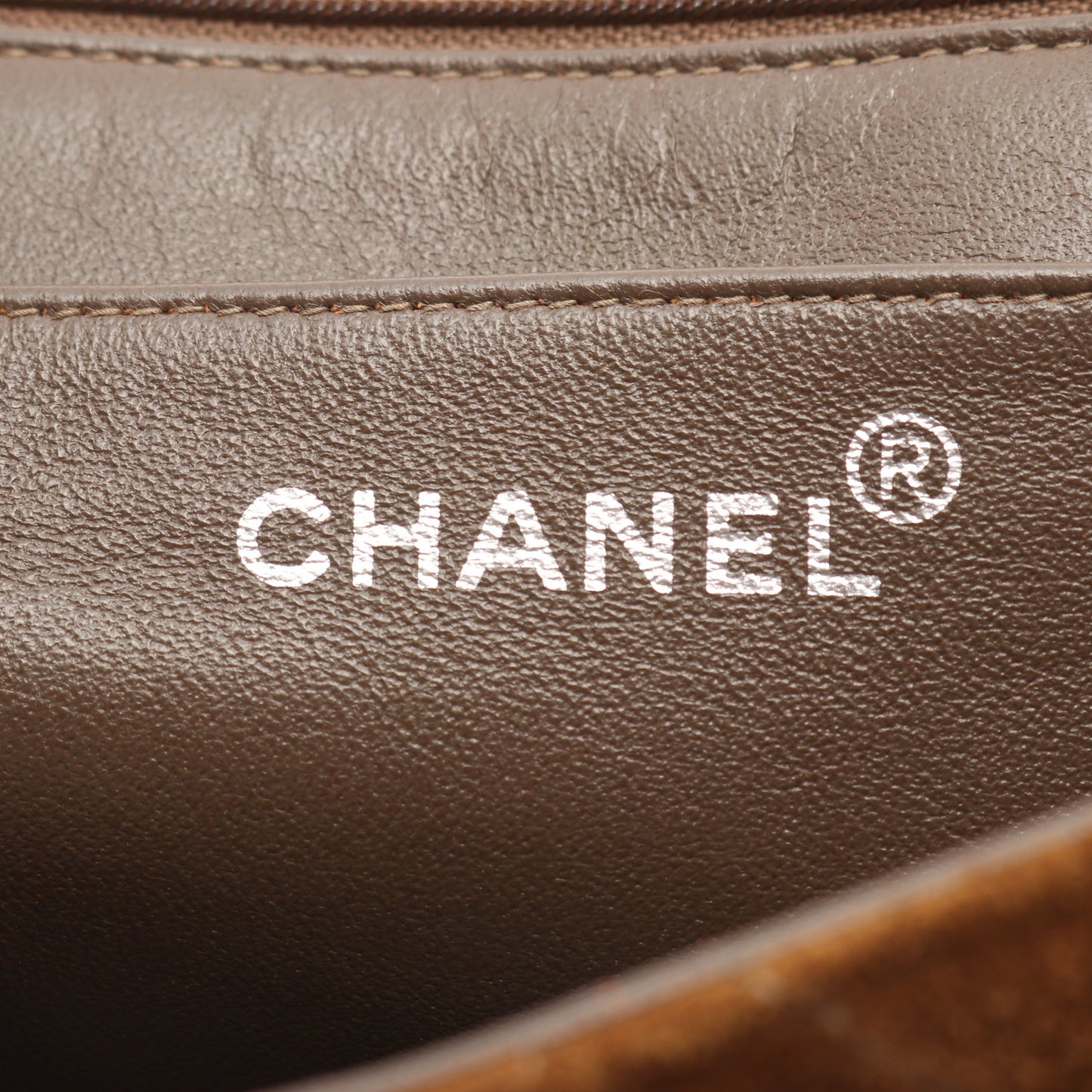 マトラッセ ショルダーバッグ スエード カーキブラウン シルバー金具 シャネル バッグ CHANEL