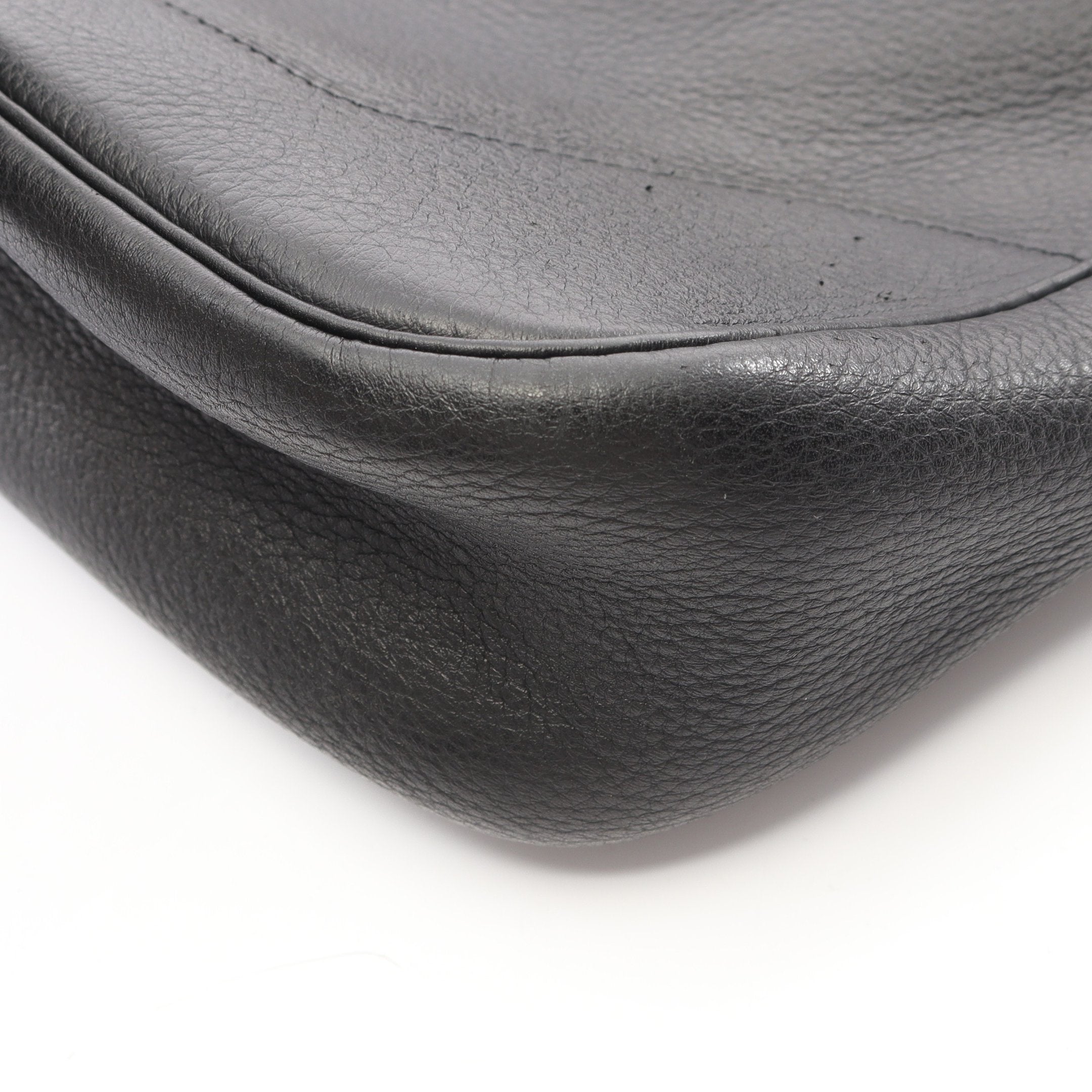 HERMES ショルダーバッグ トリム31 レザー ブラック ◯Y刻印 HERMES エルメス トリム 31 ショルダーバッグ ブラック ゴールド