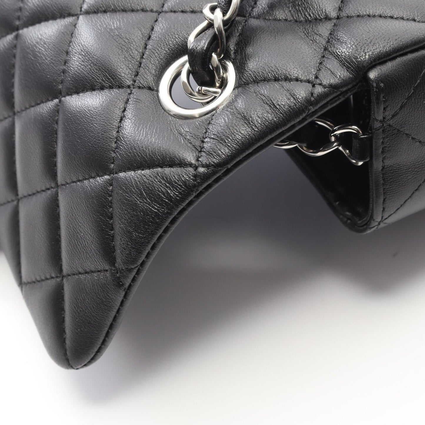 ミニマトラッセ20 チェーンショルダーバッグ ラムスキン ブラック シルバー金具 シャネル バッグ CHANEL