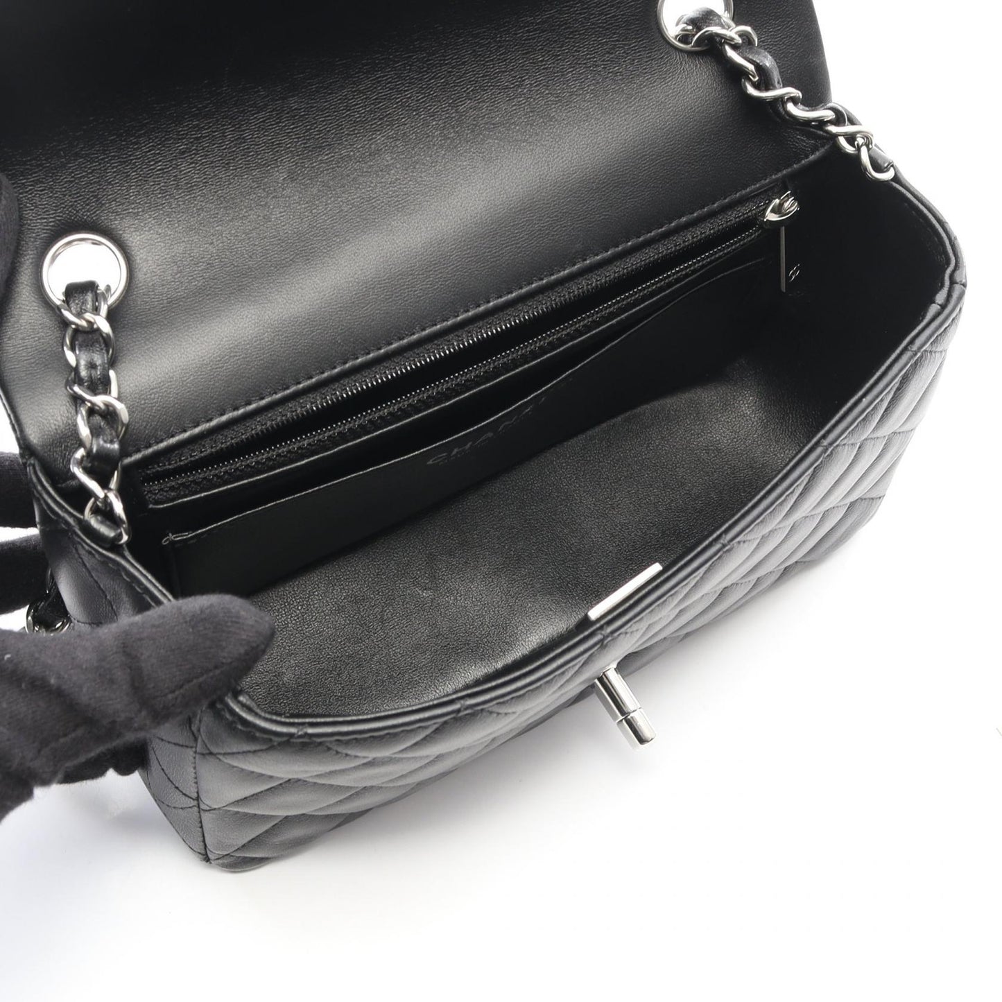 ミニマトラッセ20 チェーンショルダーバッグ ラムスキン ブラック シルバー金具 シャネル バッグ CHANEL