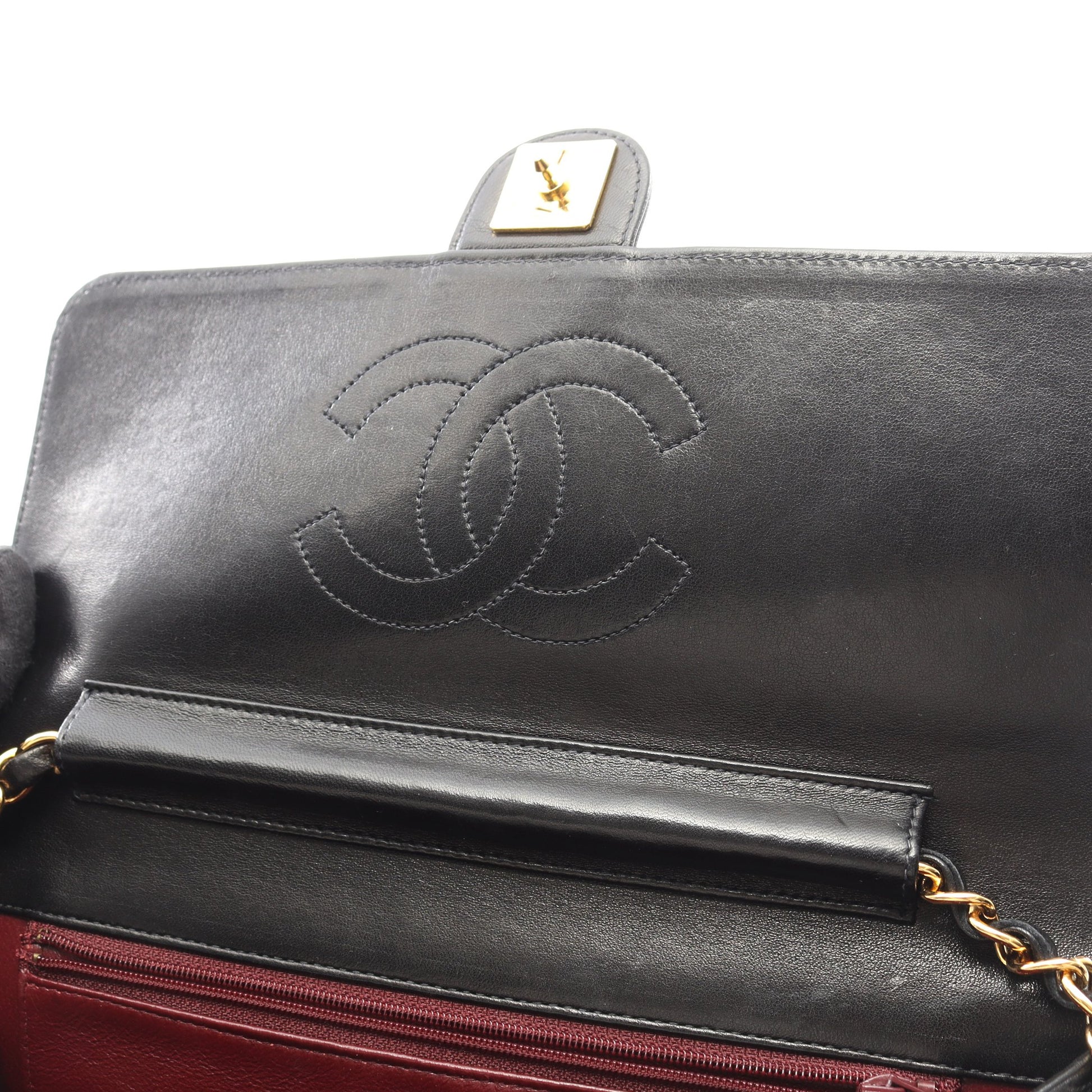 マトラッセ チェーンショルダーバッグ ラムスキン ブラック ゴールド金具 プッシュロック シャネル バッグ CHANEL