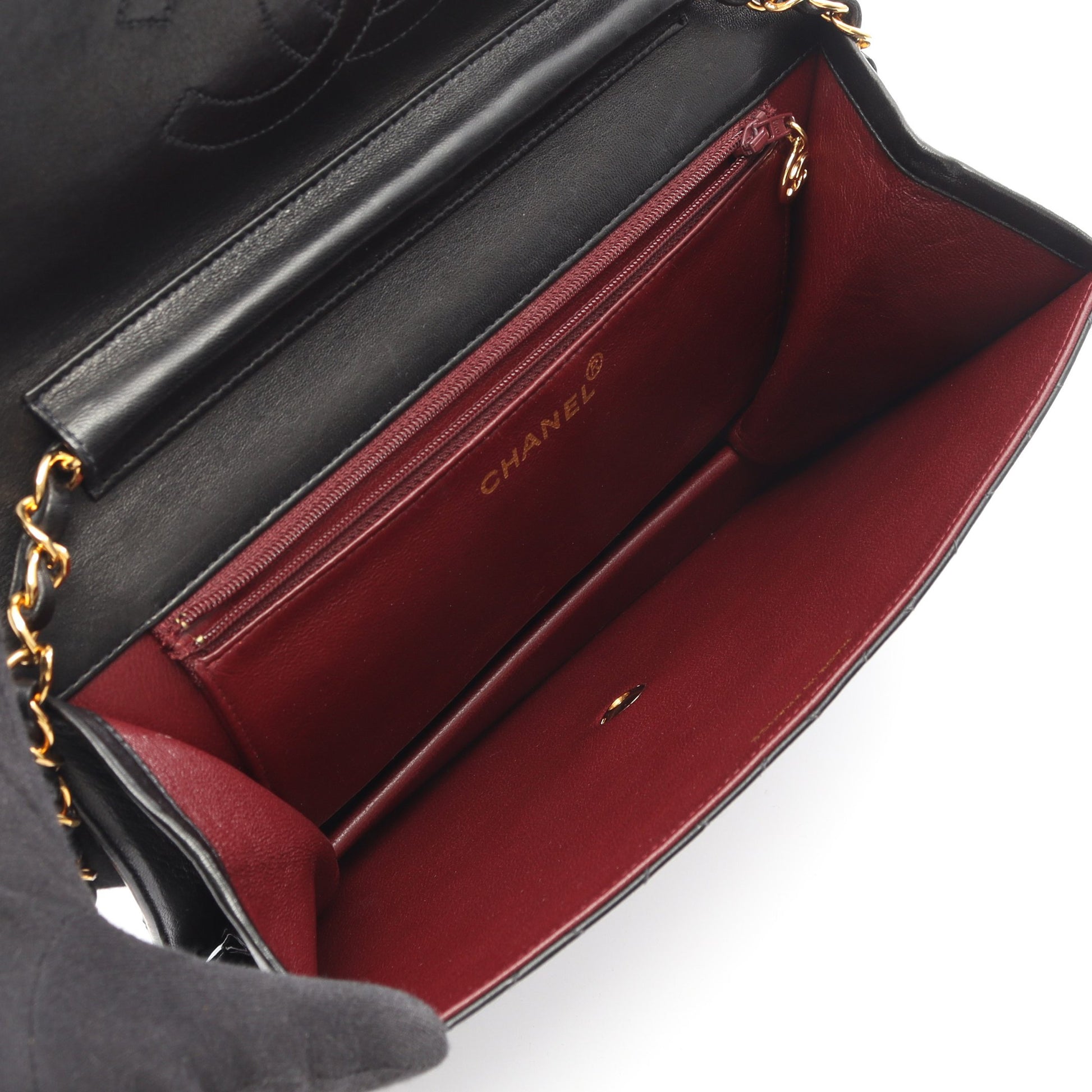 マトラッセ チェーンショルダーバッグ ラムスキン ブラック ゴールド金具 プッシュロック シャネル バッグ CHANEL