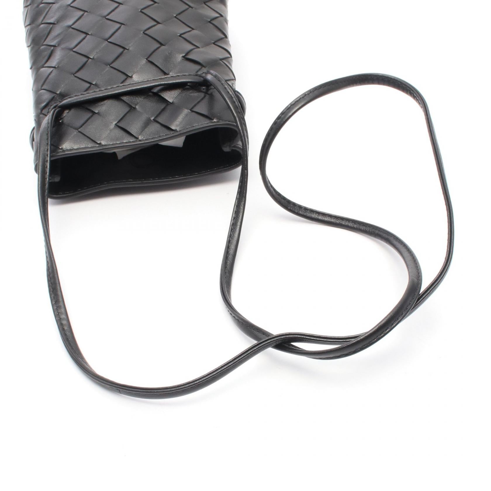 イントレチャート ショルダーバッグ レザー ブラック ボッテガヴェネタ