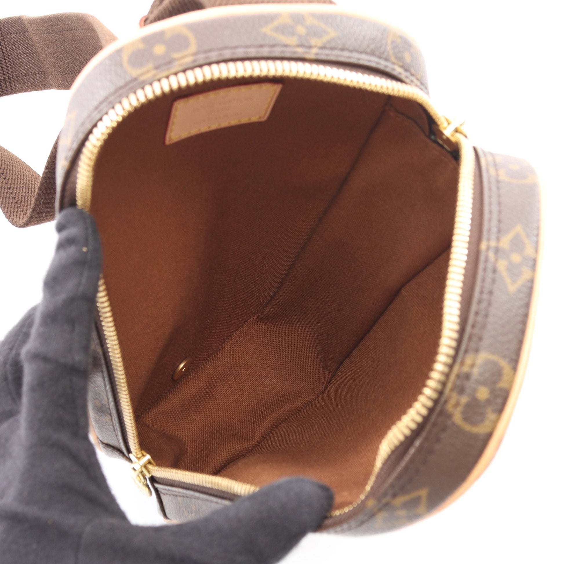 ポシェットガンジュ モノグラム ボディバッグ PVC レザー ブラウン ルイヴィトン バッグ LOUIS VUITTON