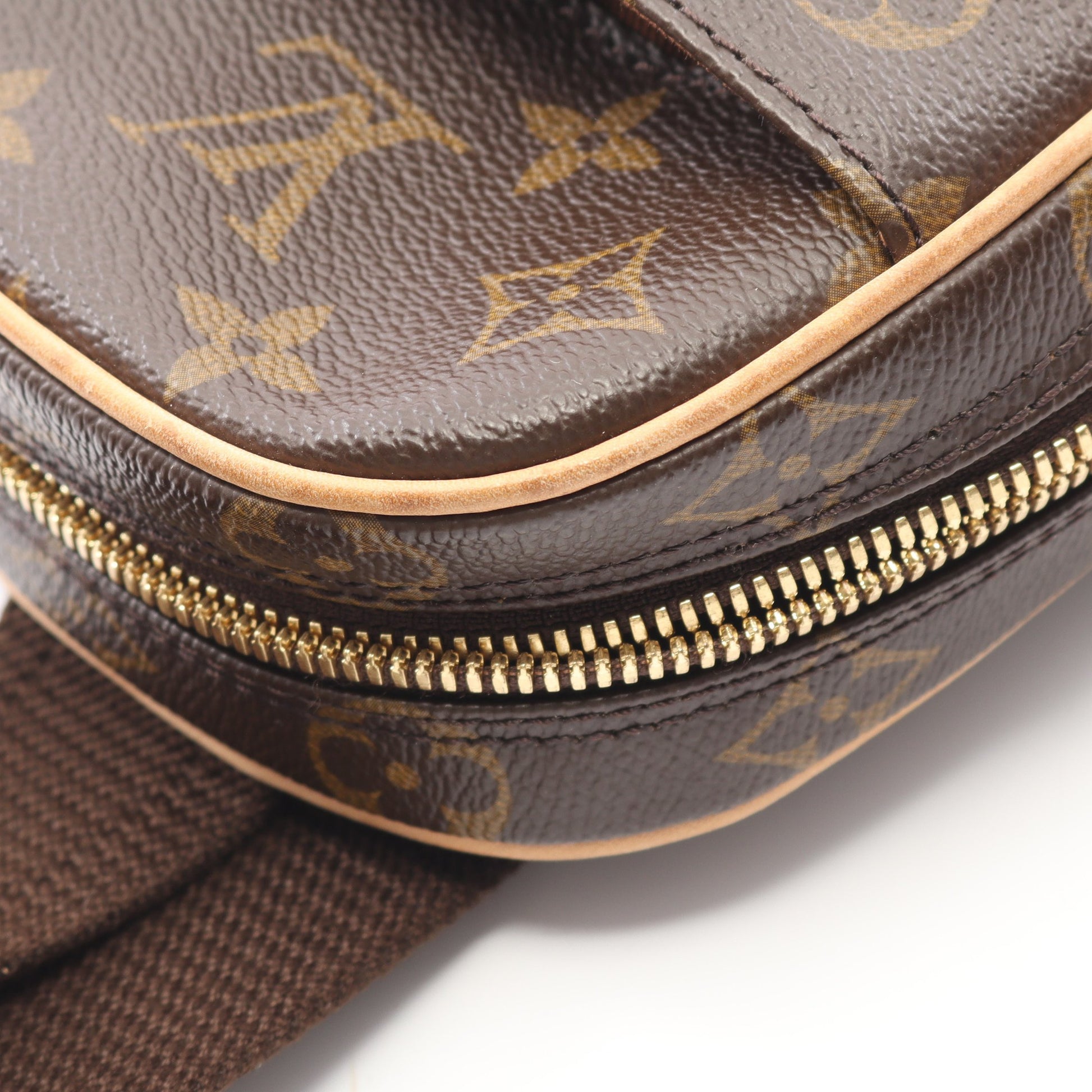 ポシェットガンジュ モノグラム ボディバッグ PVC レザー ブラウン ルイヴィトン バッグ LOUIS VUITTON