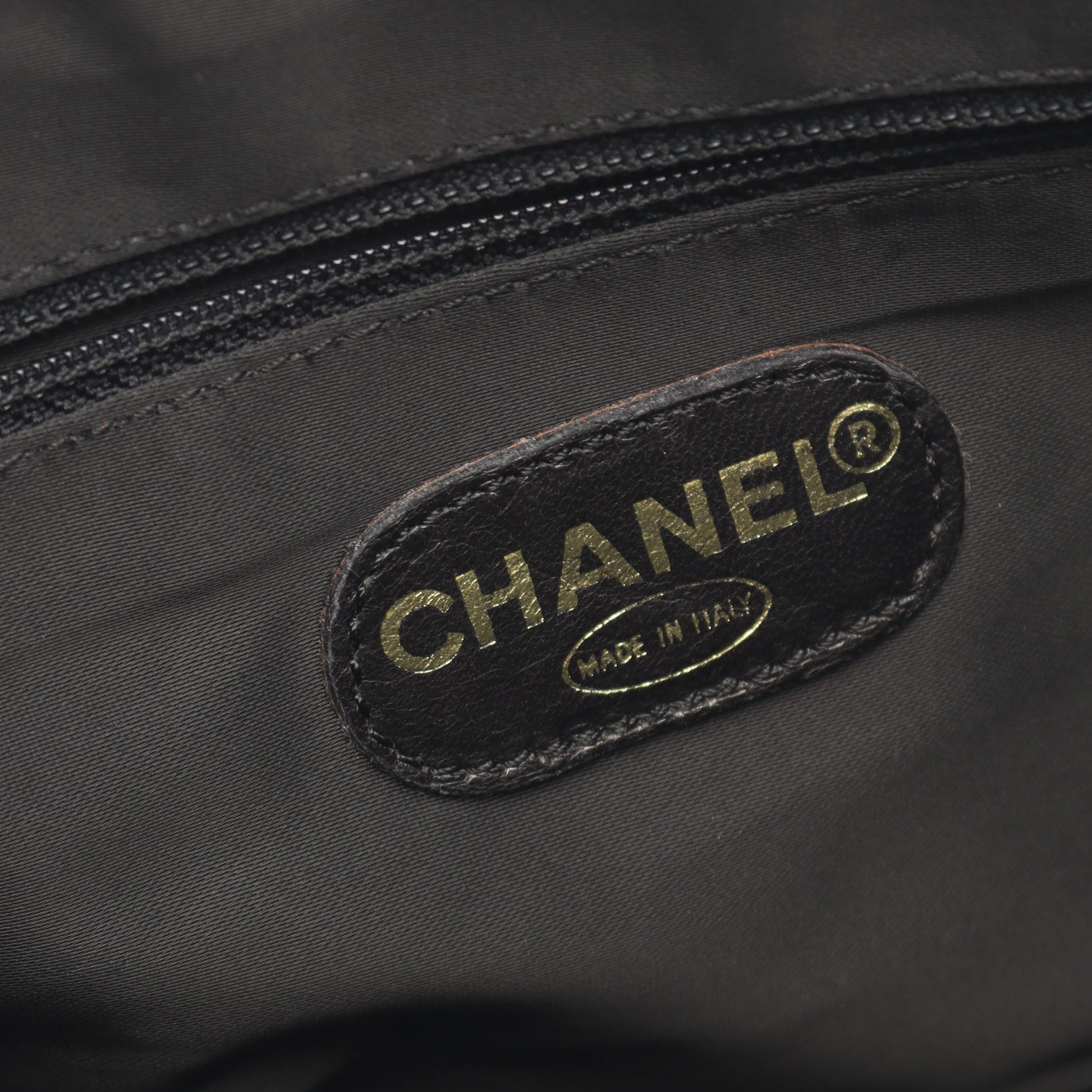 チェーンハンドバッグ キャビアスキン ブラック ゴールド金具 シャネル バッグ CHANEL