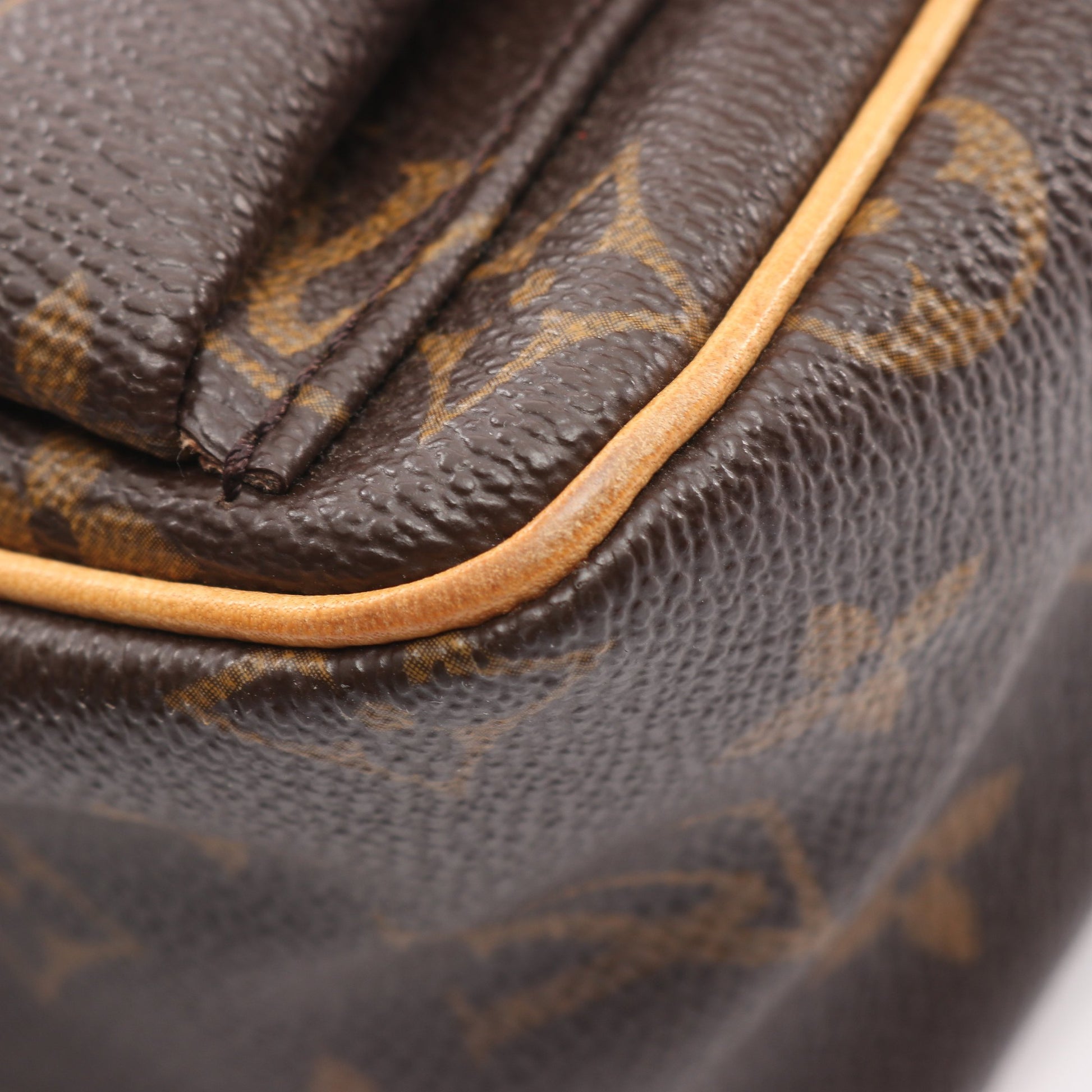 ヴィバシテPM モノグラム ショルダーバッグ PVC レザー ブラウン ルイヴィトン バッグ LOUIS VUITTON