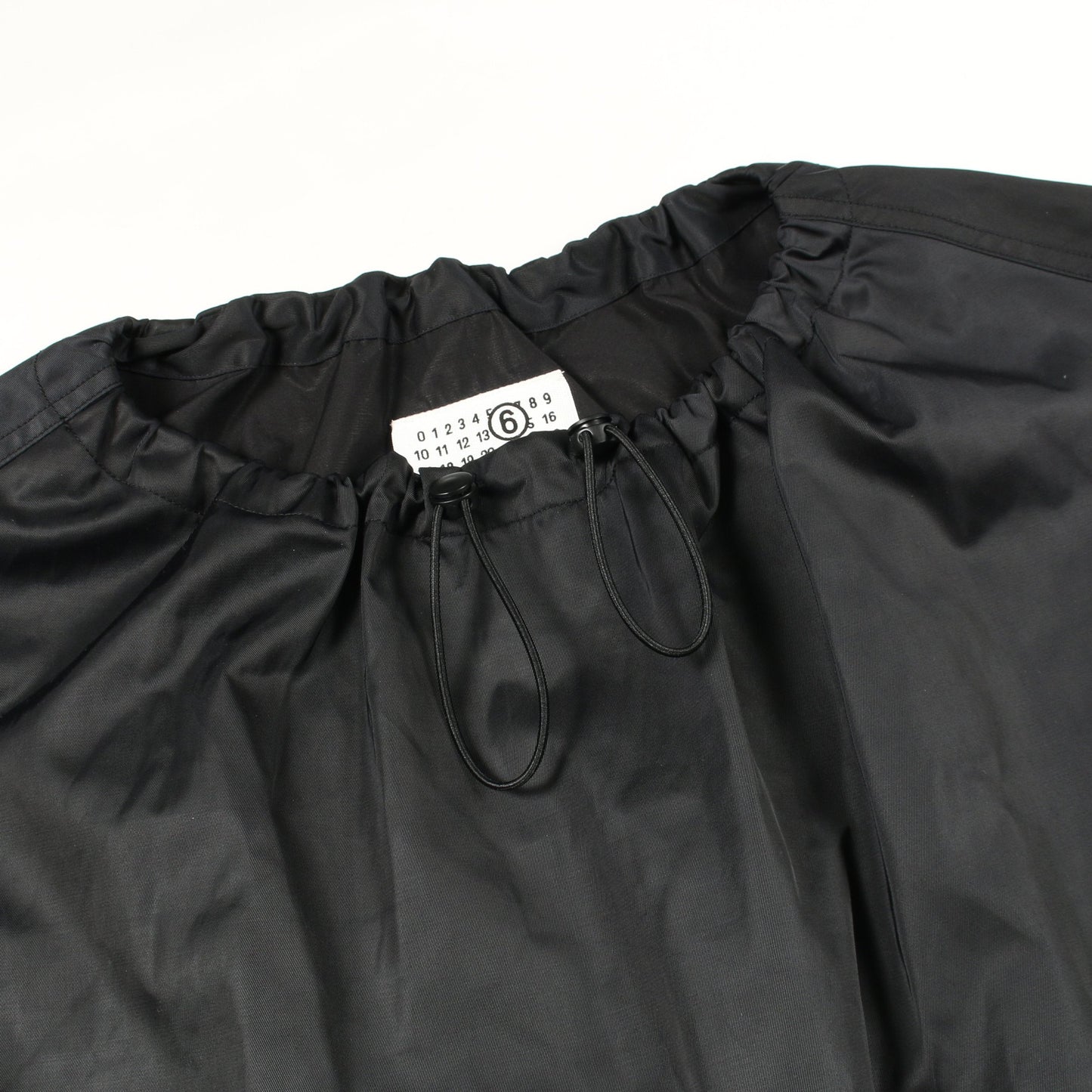 ネックギャザー ワンピース ブラック エムエムシックスメゾンマルジェラ ワンピース MM6 MAISON MARGIELA
