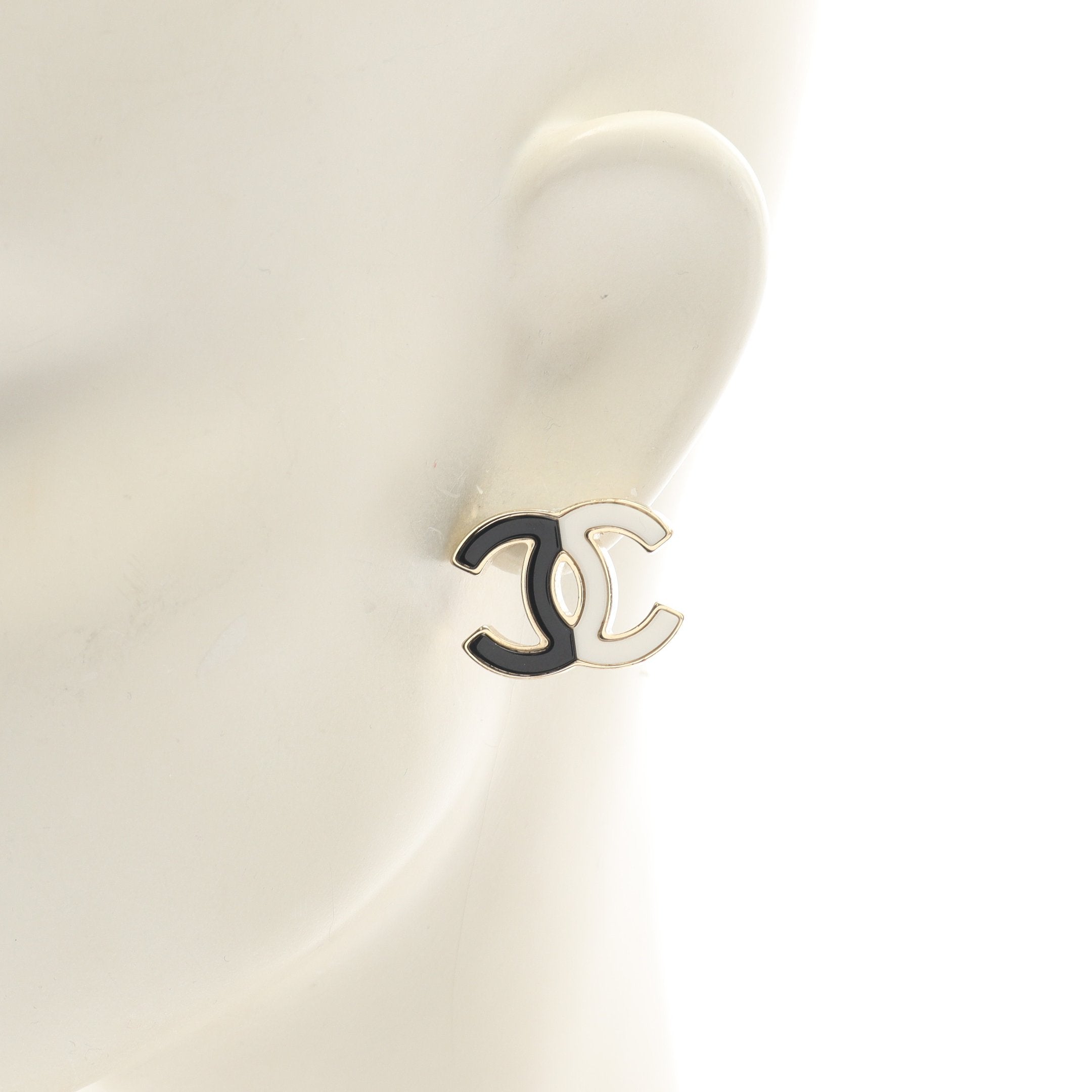 ココマーク ピアス GP ゴールド ブラック ホワイト B23C シャネル – RECLO
