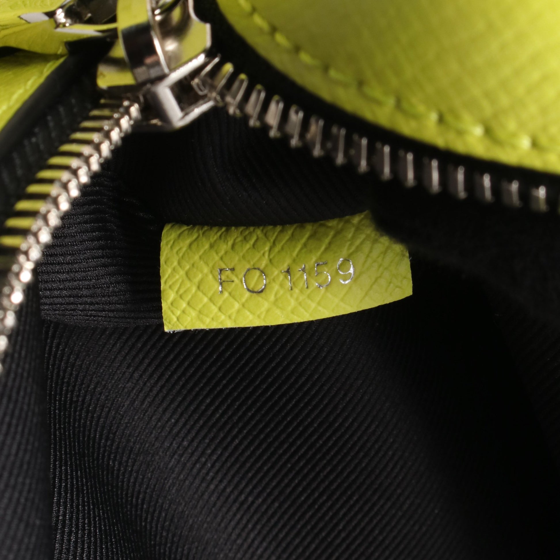 バムバッグ アウトドア タイガラマ ジョーヌ ボディバッグ ウエストバッグ PVC イエローグリーン ルイヴィトン バッグ LOUIS VUITTON