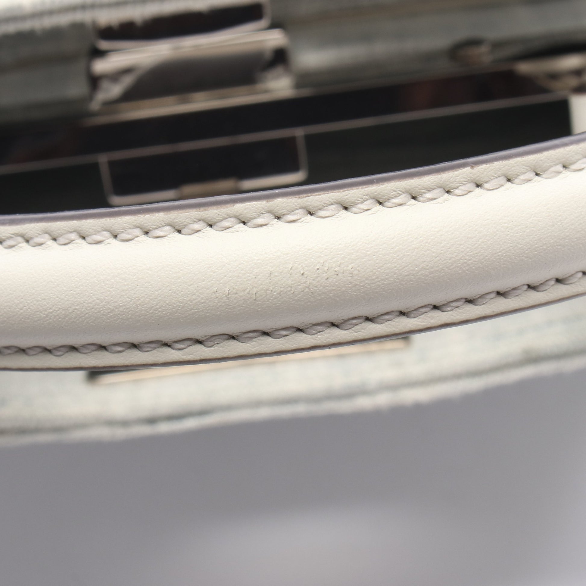 FENDI × MARC JACOBS ピーカブー アイシーユー スモール ハンドバッグ デニム レザー ライトブルー ホワイト 2WAY フェンディ バッグ FENDI