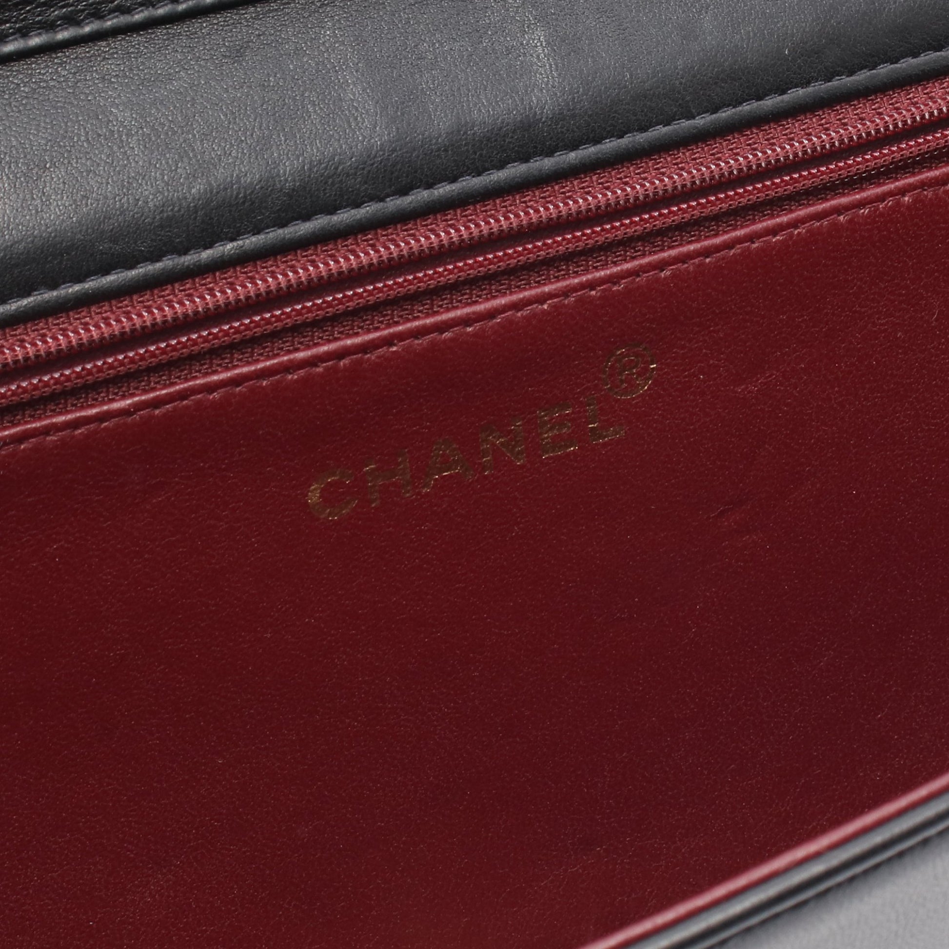 マトラッセ フルフラップ チェーンショルダーバッグ ラムスキン ブラック ゴールド金具 シャネル バッグ CHANEL