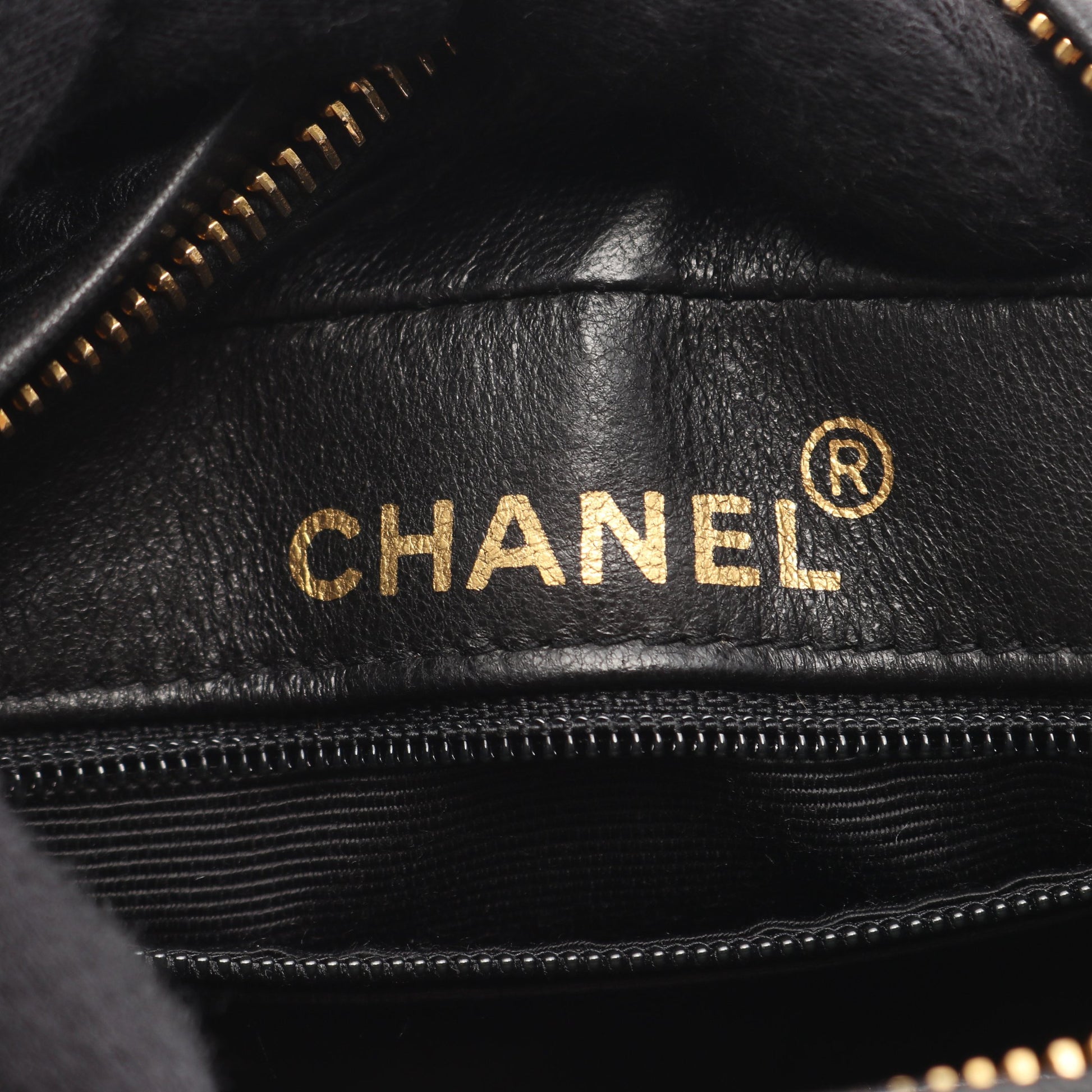 マトラッセ チェーンショルダーバッグ タッセル ラムスキン ブラック ゴールド金具 シャネル バッグ CHANEL