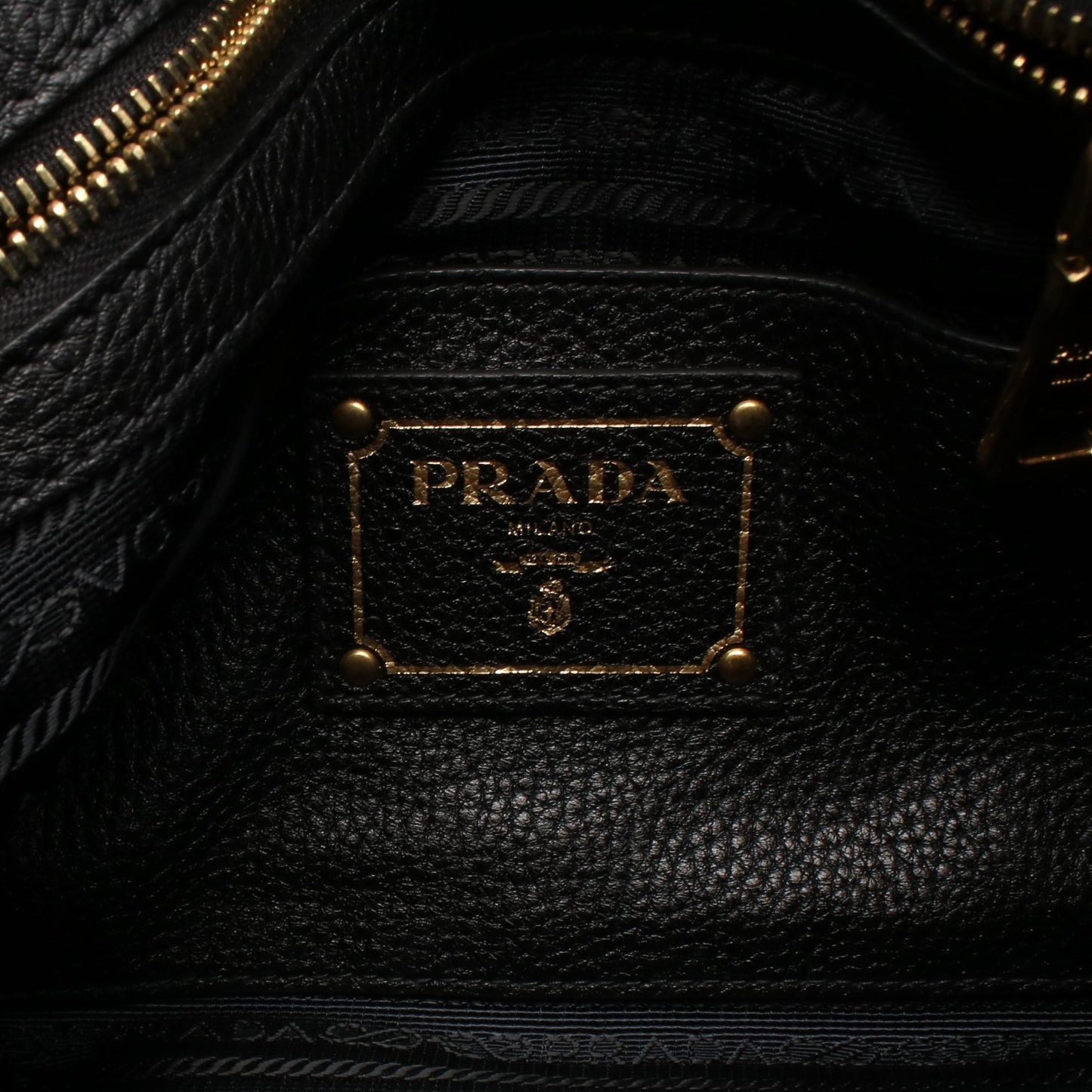 トライアングルロゴ ハンドバッグ レザー ブラック 2WAY プラダ バッグ PRADA