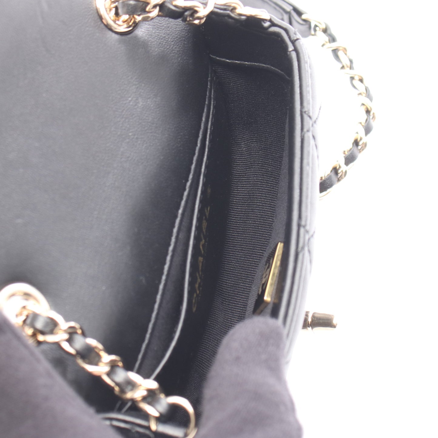 マトラッセ ミニ チェーンショルダーバッグ レザー ブラック ゴールド金具 シャネル バッグ CHANEL