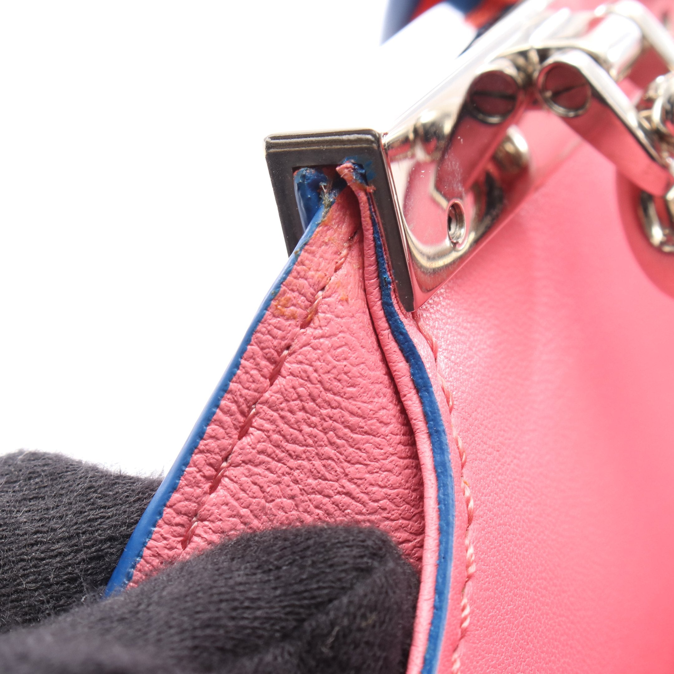 トロワジュール ハンドバッグ レザー レッド 2WAY フェンディ – RECLO