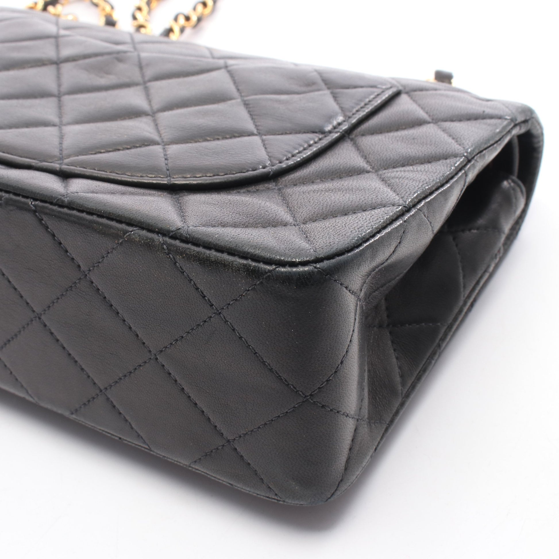 マトラッセ Wフラップ Wチェーンショルダーバッグ ラムスキン ブラック ゴールド金具 シャネル バッグ CHANEL