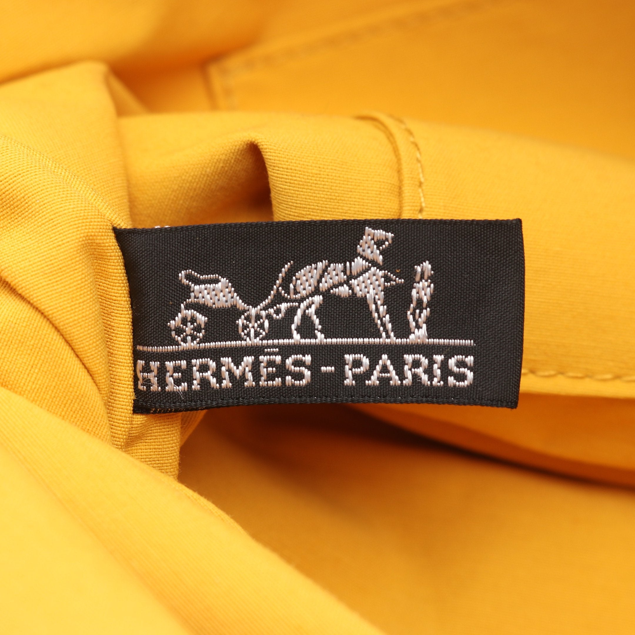 ボリードポーチ30 コスメポーチ キャンバス イエロー シルバー金具