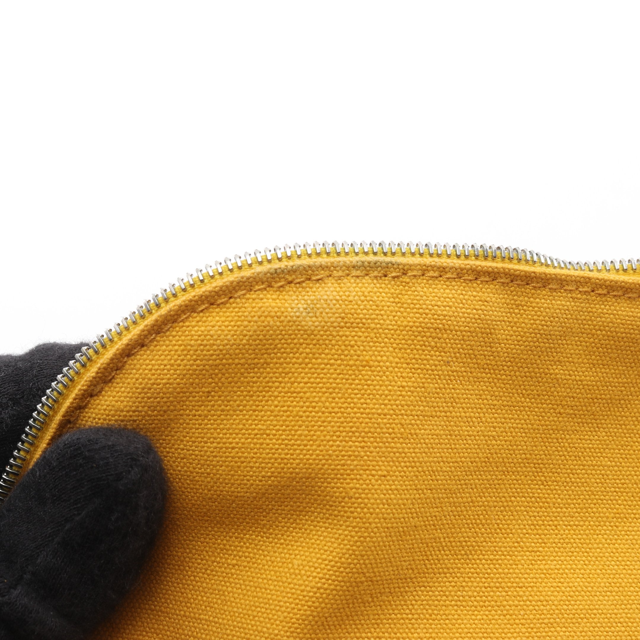 ボリードポーチ30 コスメポーチ キャンバス イエロー シルバー金具