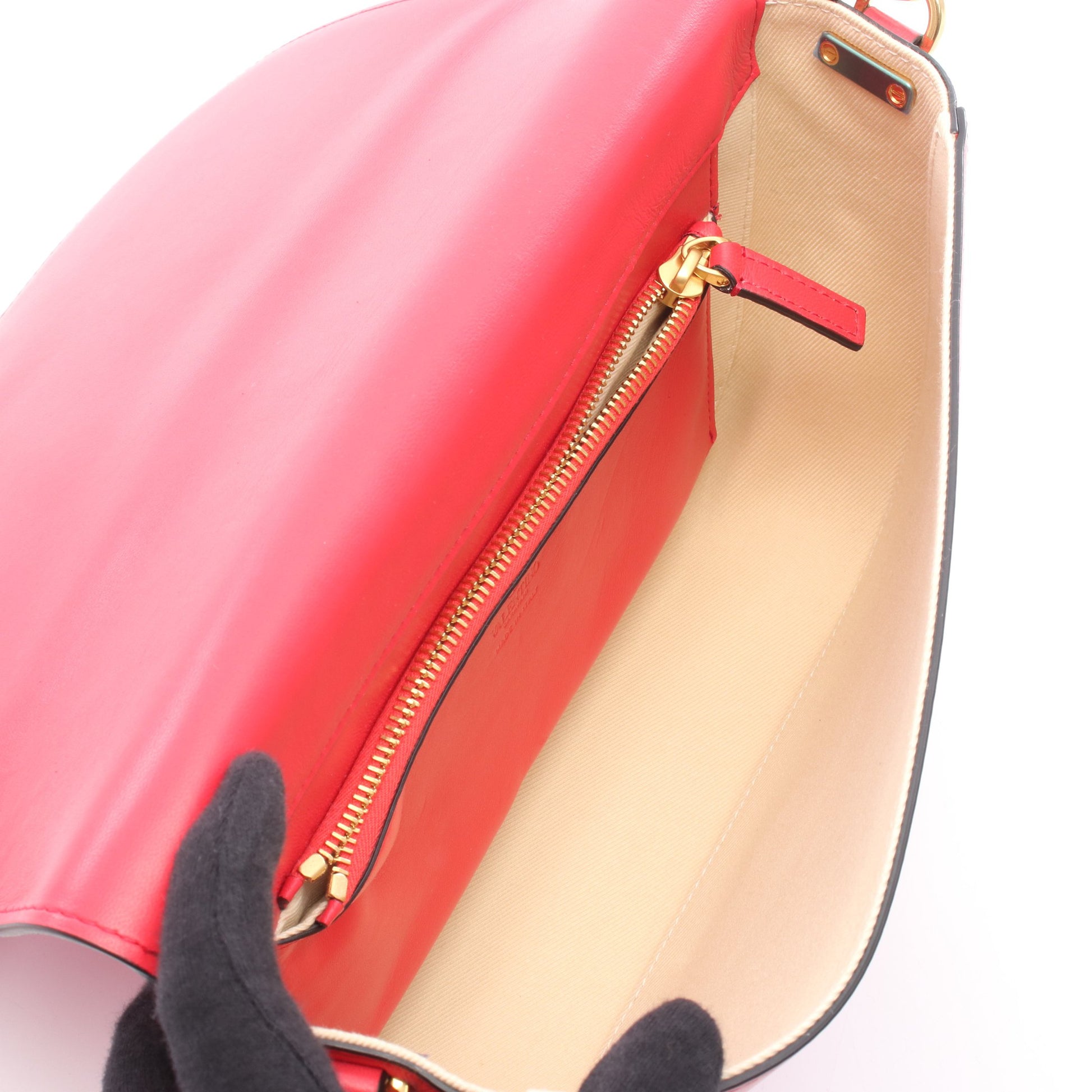 ウォーク Vロゴ ショルダーバッグ レザー ピンクレッド ヴァレンティノガラヴァーニ バッグ VALENTINO GARAVANI