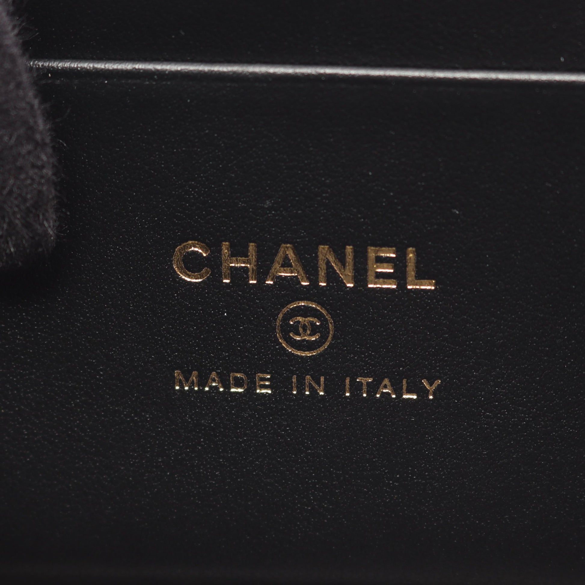マトラッセ スモールバニティバッグ ハンドバッグ キャビアスキン ブラック ゴールド金具 2WAY シャネル バッグ CHANEL
