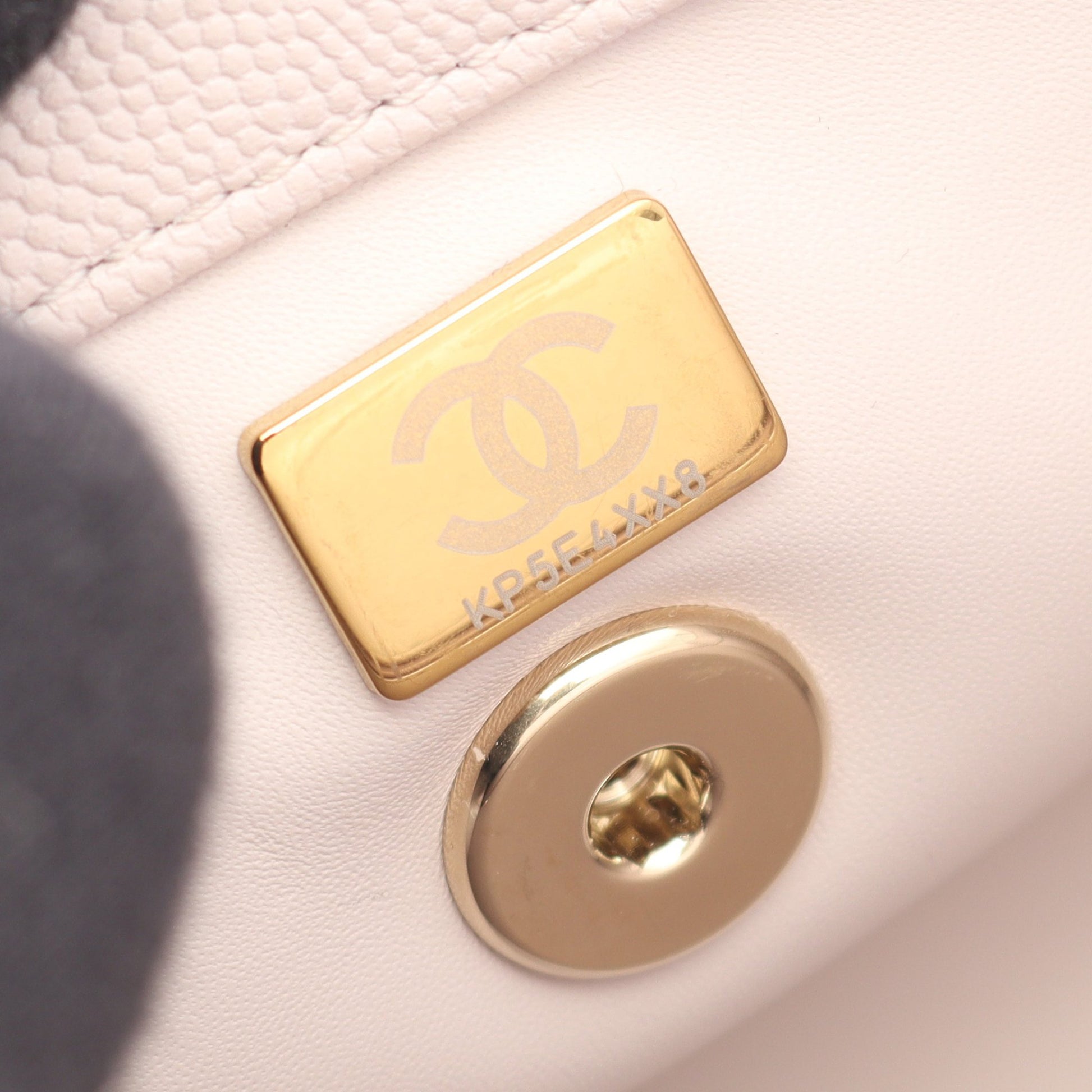 ココハンドル フラップ マトラッセ ハンドバッグ キャビアスキン ライトピンク ゴールド金具 2WAY シャネル バッグ CHANEL