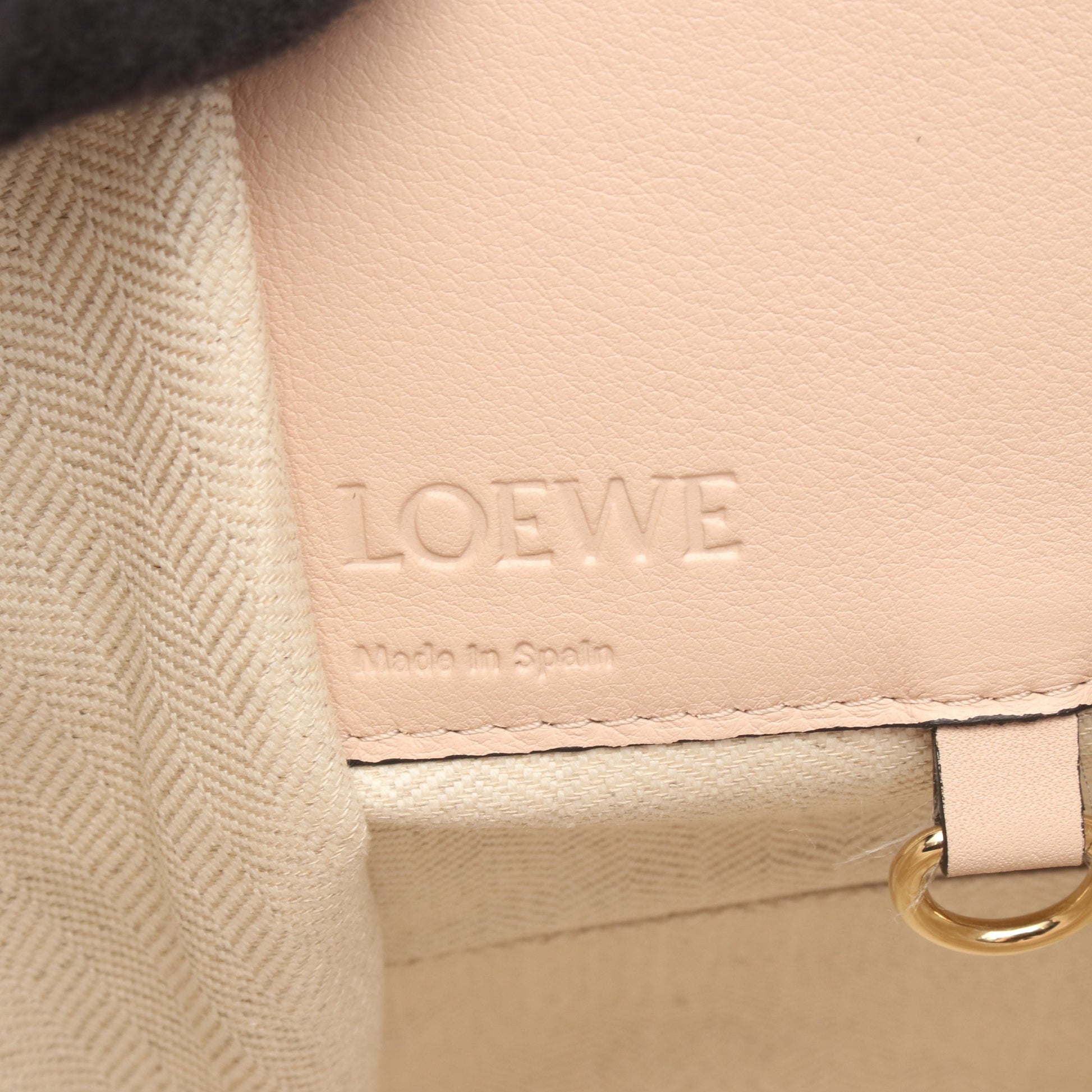 HAMMOCK SMALL ハンモック スモール ハンドバッグ レザー ピンクベージュ ライトピンク 2WAY ロエベ バッグ LOEWE