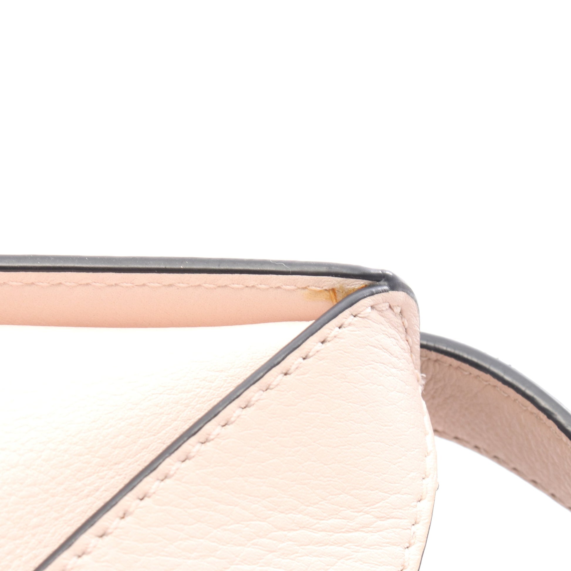 HAMMOCK SMALL ハンモック スモール ハンドバッグ レザー ピンクベージュ ライトピンク 2WAY ロエベ バッグ LOEWE