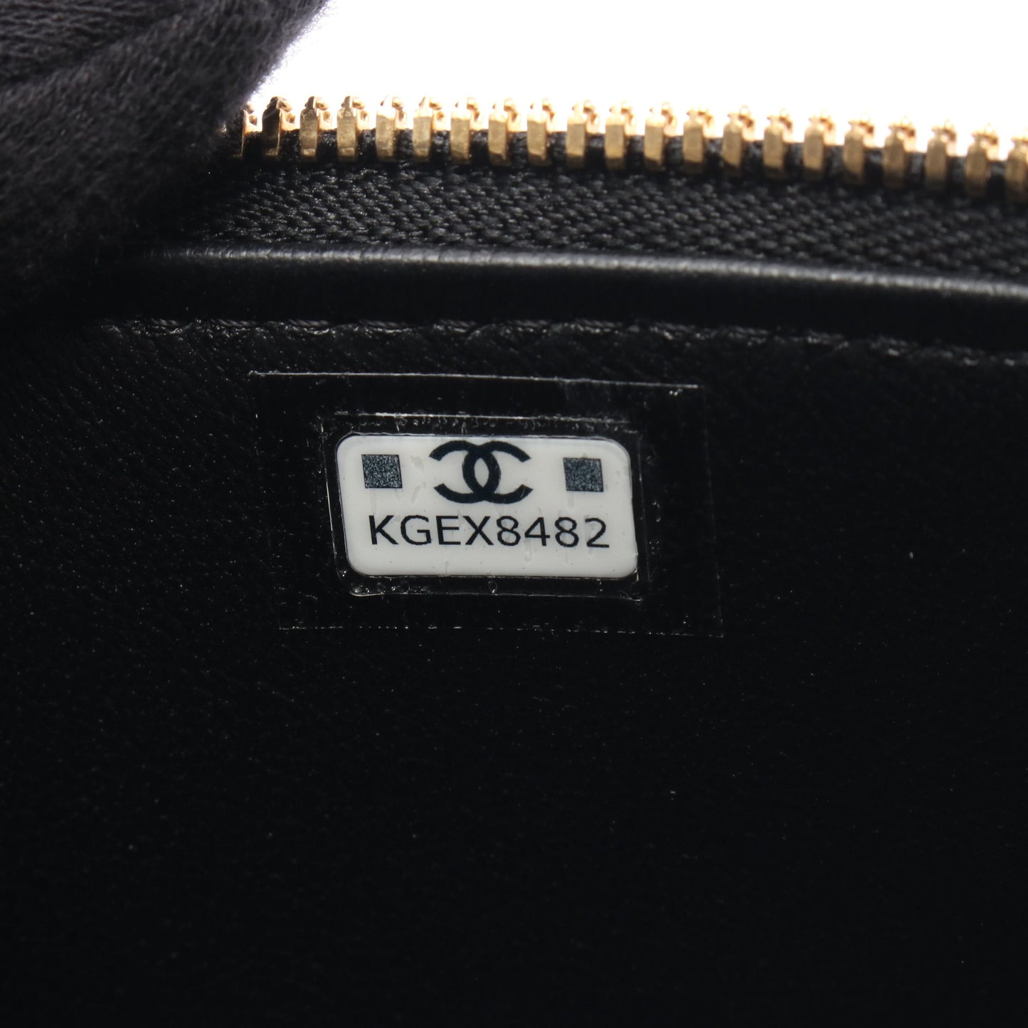 マトラッセ スモールバニティ チェーンショルダーバッグ レザー ブラック ゴールド金具 シャネル バッグ CHANEL