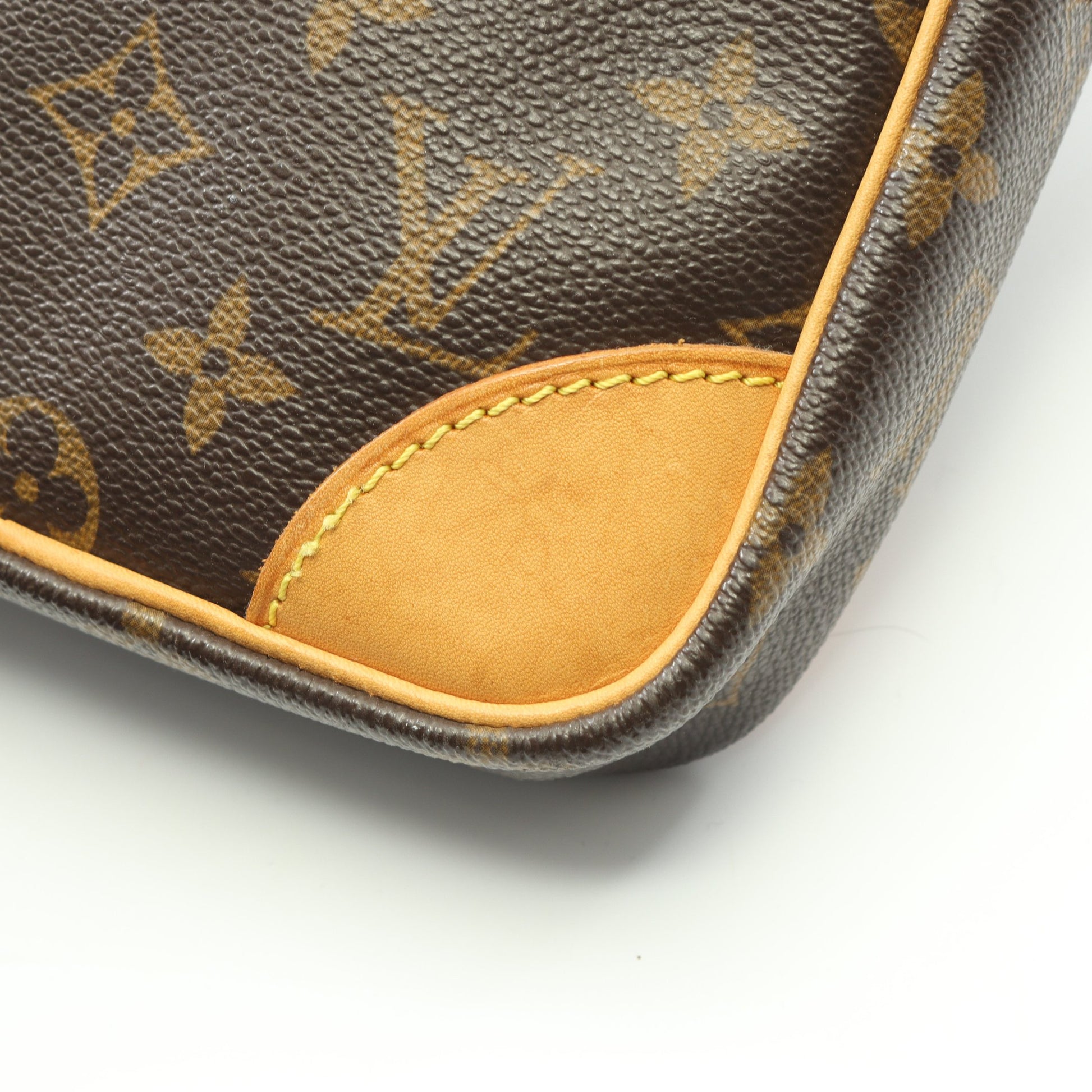 ダヌーブ モノグラム ショルダーバッグ PVC レザー ブラウン ルイヴィトン バッグ LOUIS VUITTON