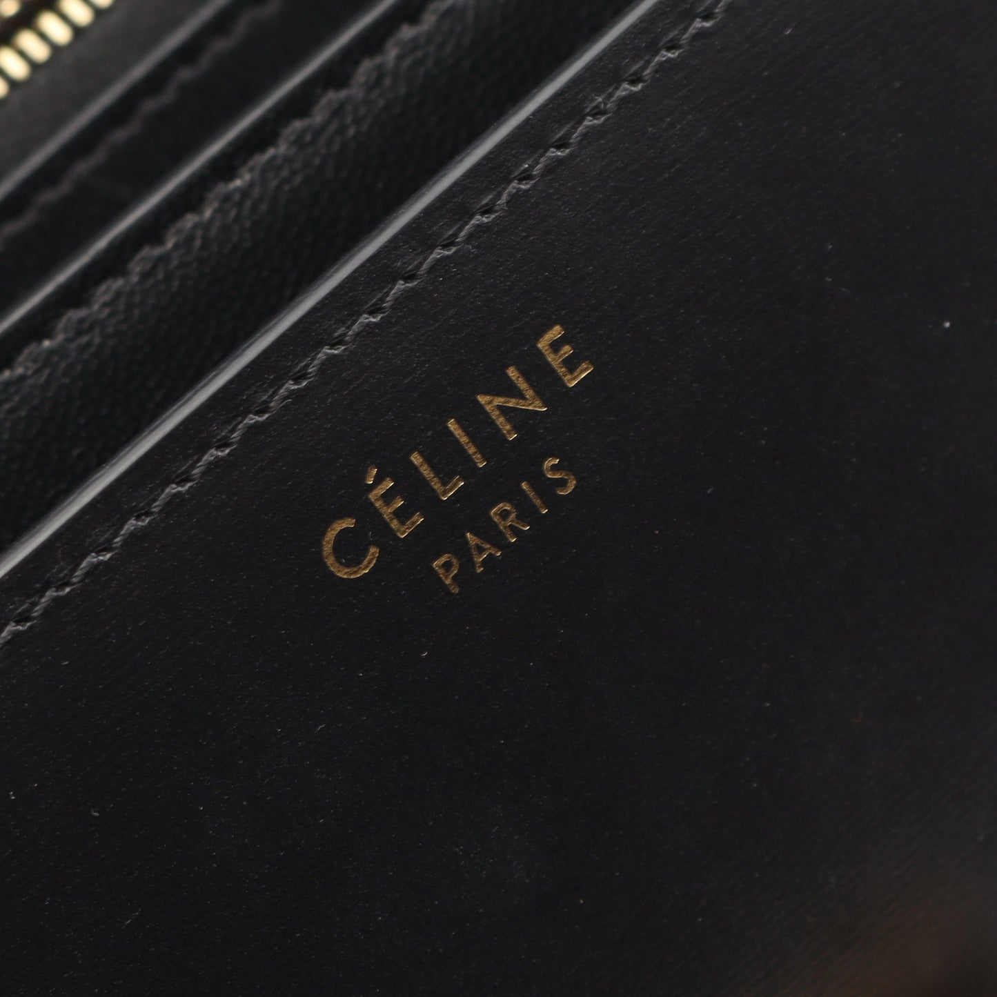 クラシックボックス ミディアム ショルダーバッグ レザー ブラック セリーヌ バッグ CELINE