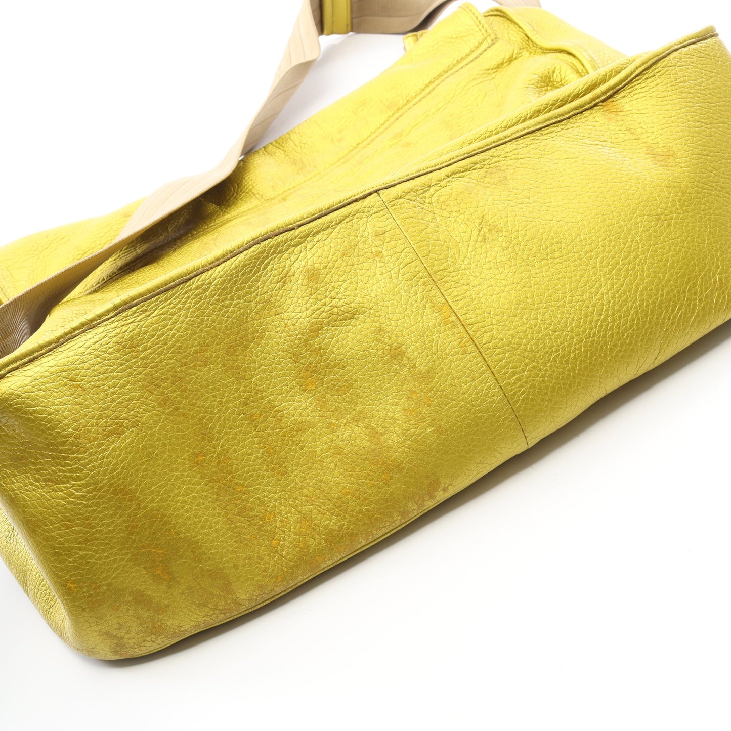 イントレチャート ショルダーバッグ レザー イエロー ボッテガヴェネタ バッグ BOTTEGA VENETA