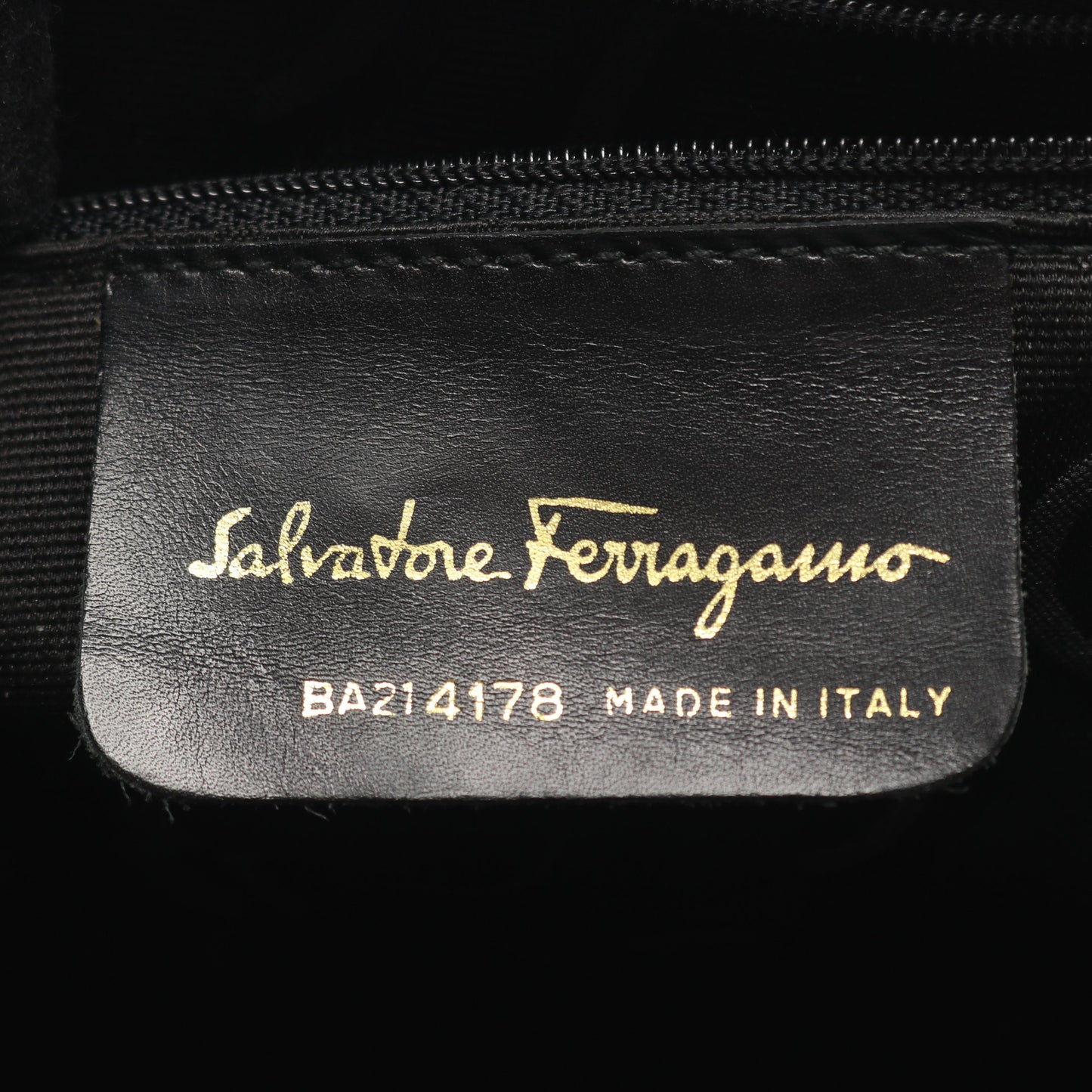 ヴァラリボン ハンドバッグ レザー ダークネイビー サルヴァトーレフェラガモ バッグ Salvatore Ferragamo