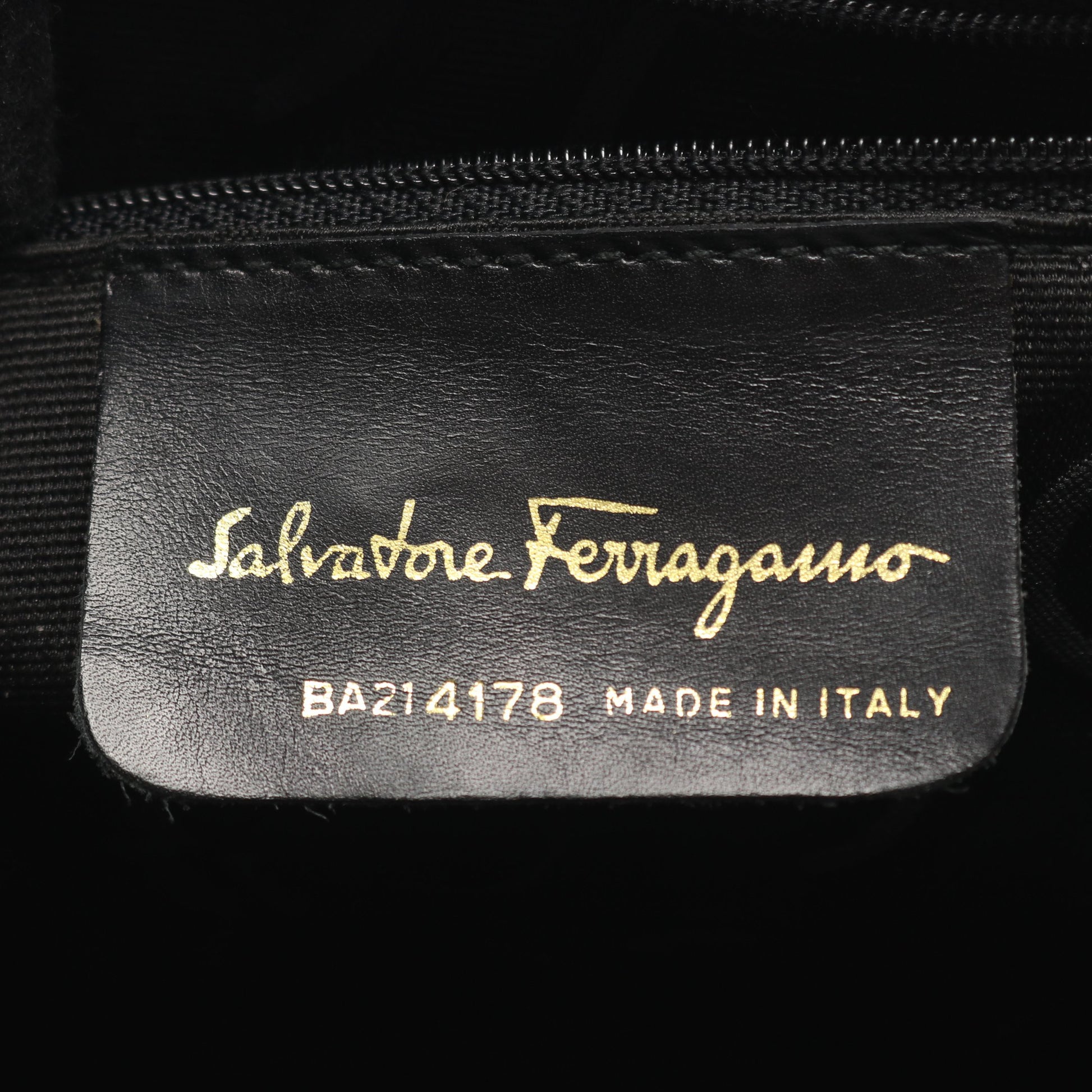 ヴァラリボン ハンドバッグ レザー ダークネイビー サルヴァトーレフェラガモ バッグ Salvatore Ferragamo