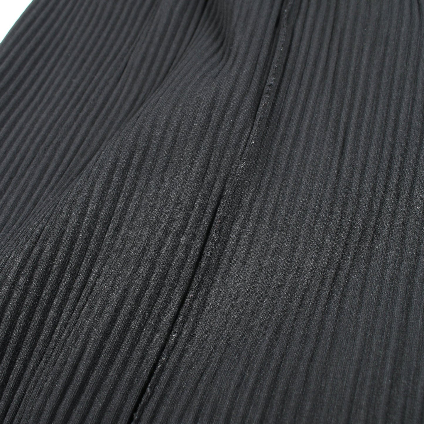 プリーツ イージーパンツ ブラック ミーイッセイミヤケ ボトムス me ISSEY MIYAKE
