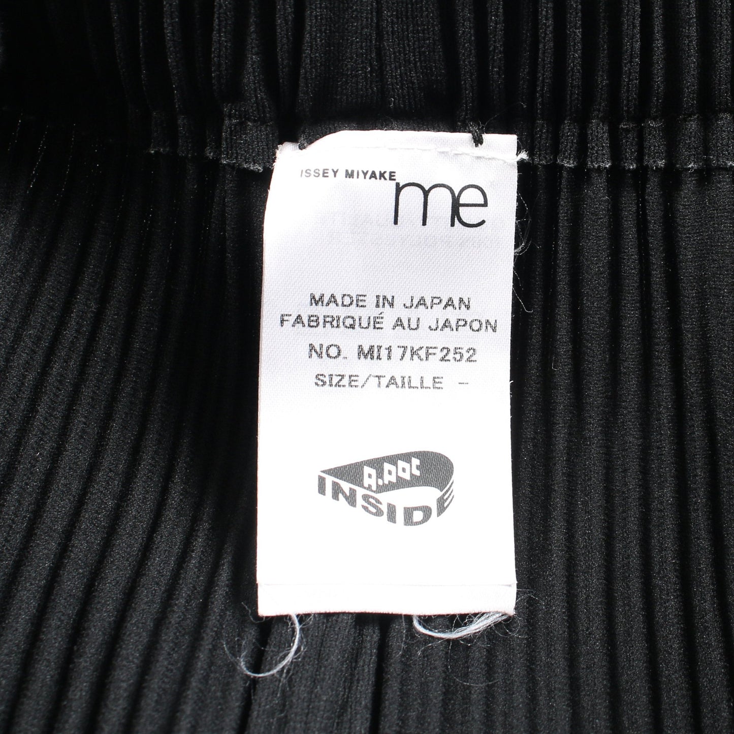 プリーツ イージーパンツ ブラック ミーイッセイミヤケ ボトムス me ISSEY MIYAKE