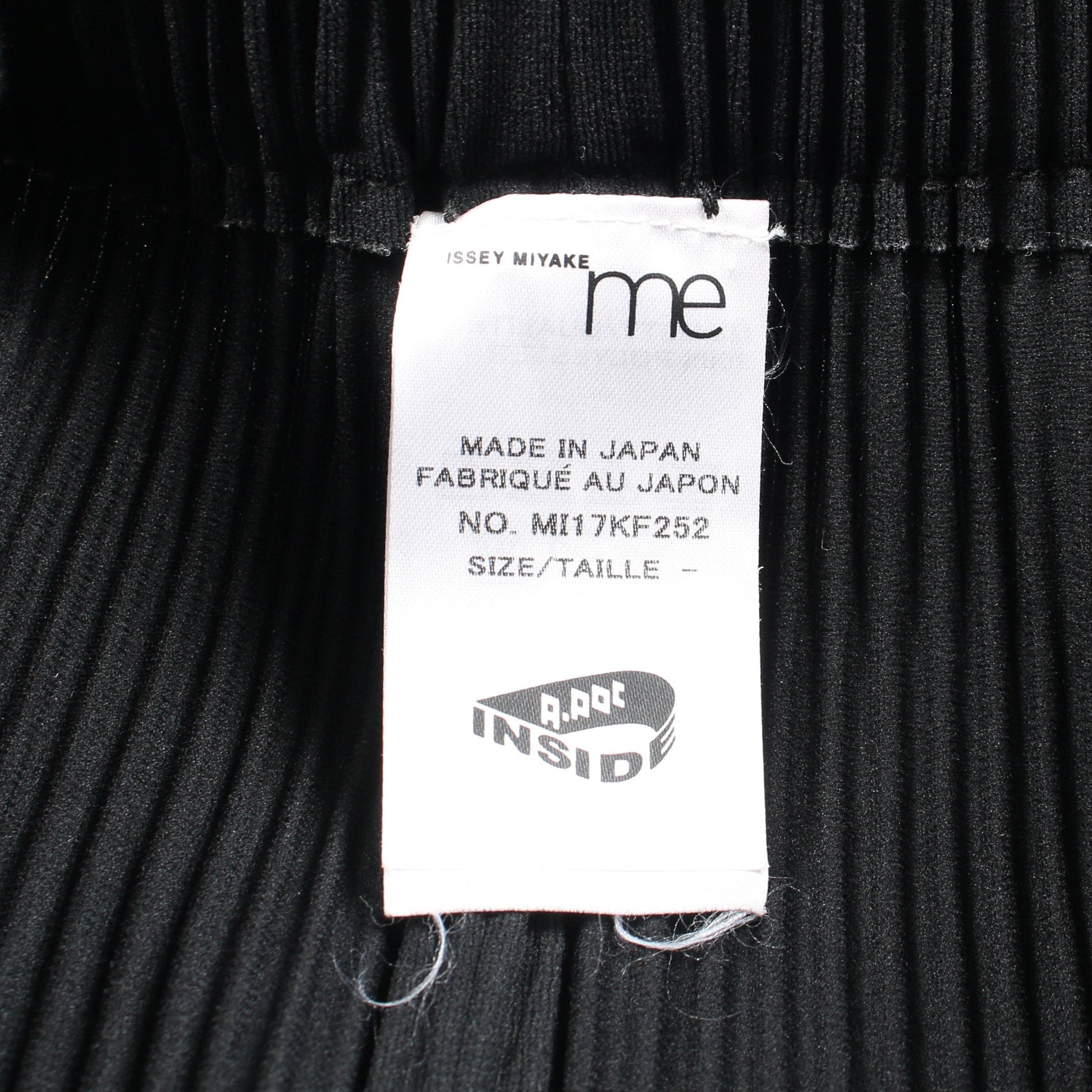 プリーツ イージーパンツ ブラック ミーイッセイミヤケ ボトムス me ISSEY MIYAKE