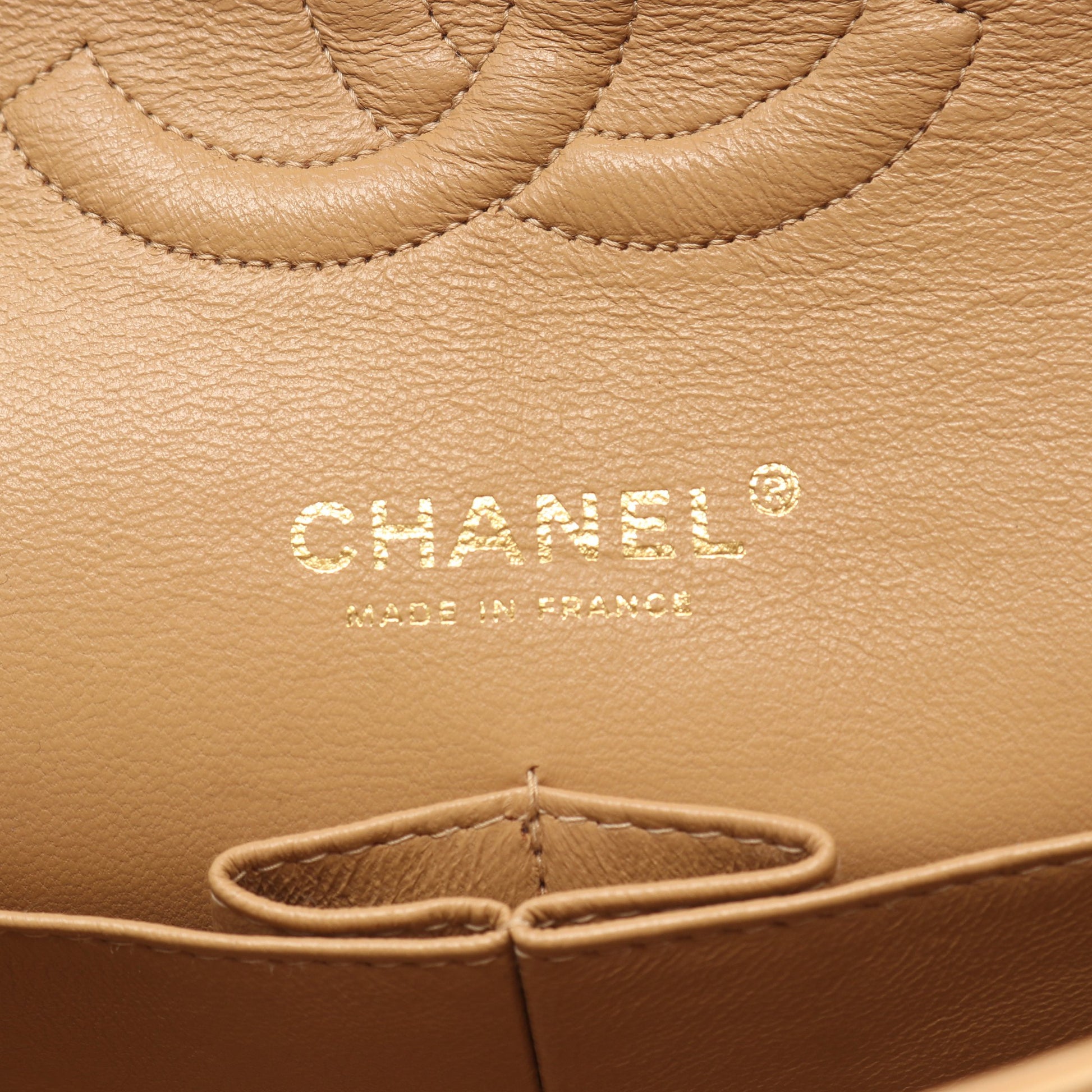 マトラッセ Wフラップ Wチェーンショルダーバッグ ラムスキン ベージュ ゴールド金具 シャネル バッグ CHANEL