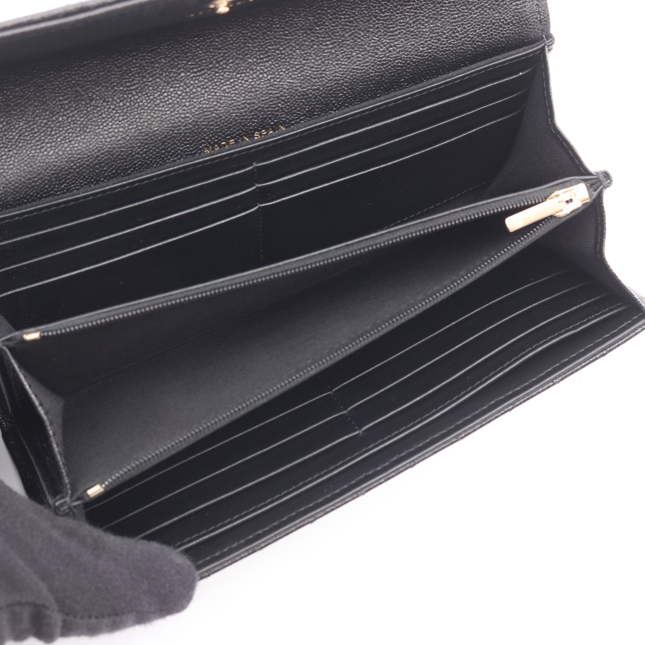 マトラッセ 二つ折り長財布 キャビアスキン ブラック ゴールド金具 マトラッセ 二つ折り長財布 キャビアスキン ブラック ゴールド金具