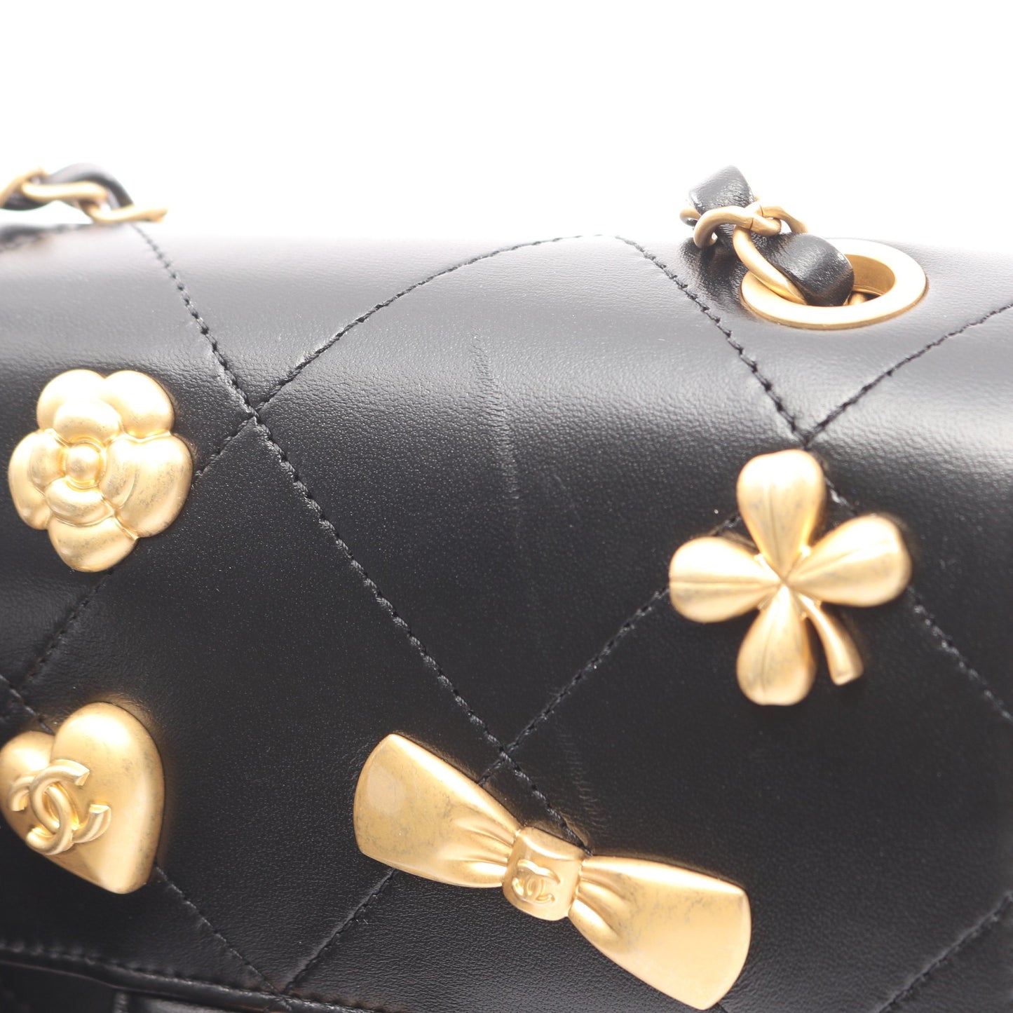 マトラッセ アイコン チェーンショルダーバッグ ラムスキン ブラック ゴールド金具 シャネル バッグ CHANEL