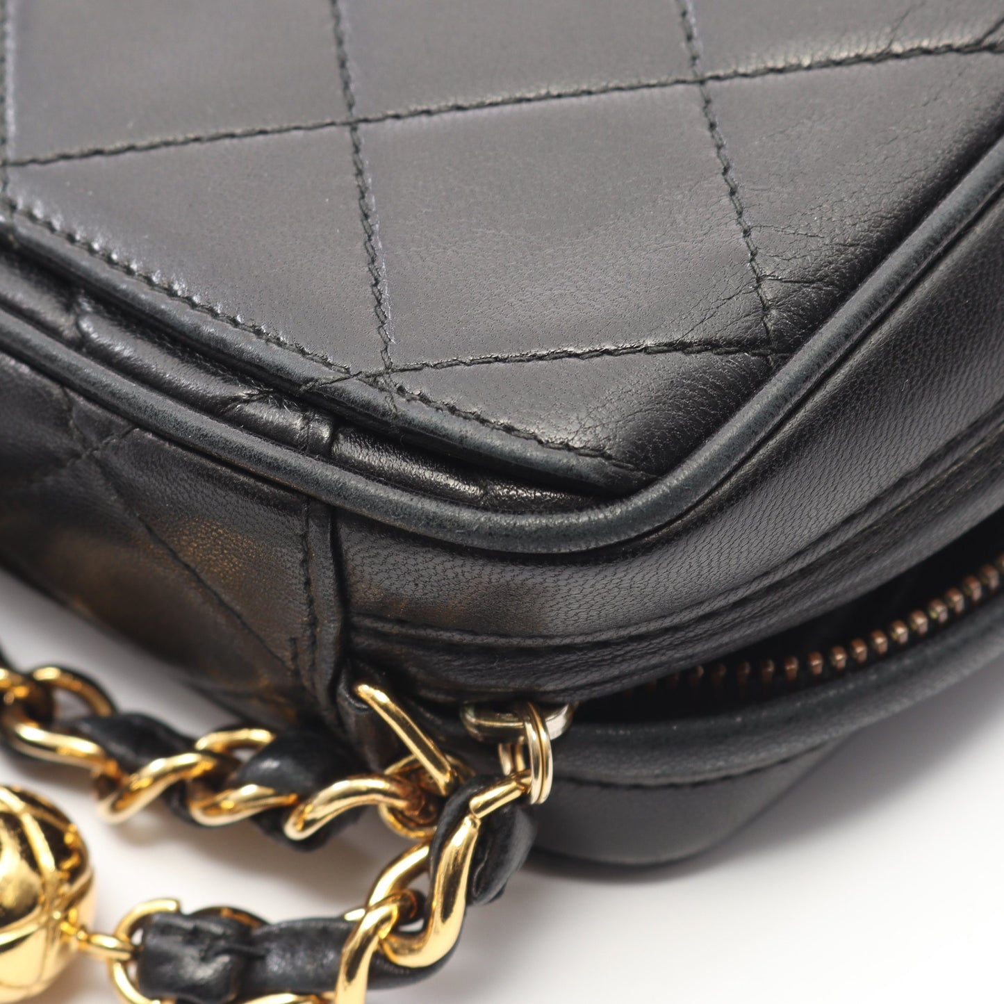 ココマーク ダイヤステッチ チェーンショルダーバッグ ラムスキン ブラック ゴールド金具 シャネル バッグ CHANEL